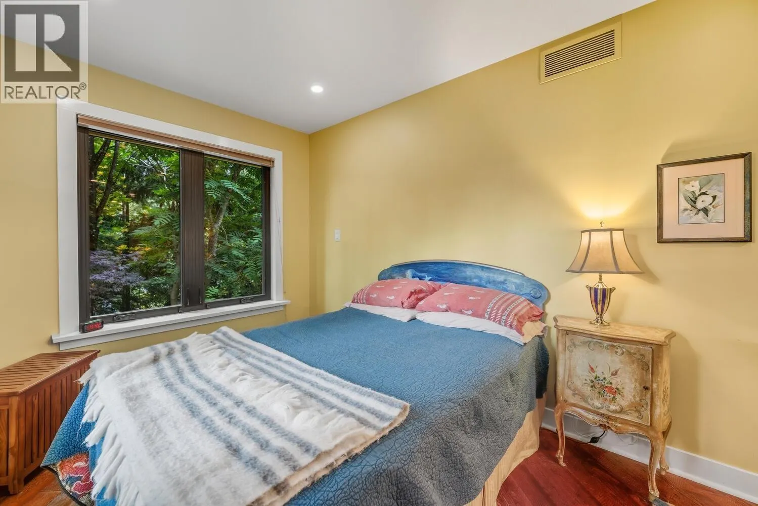 2336 TREETOP LANE