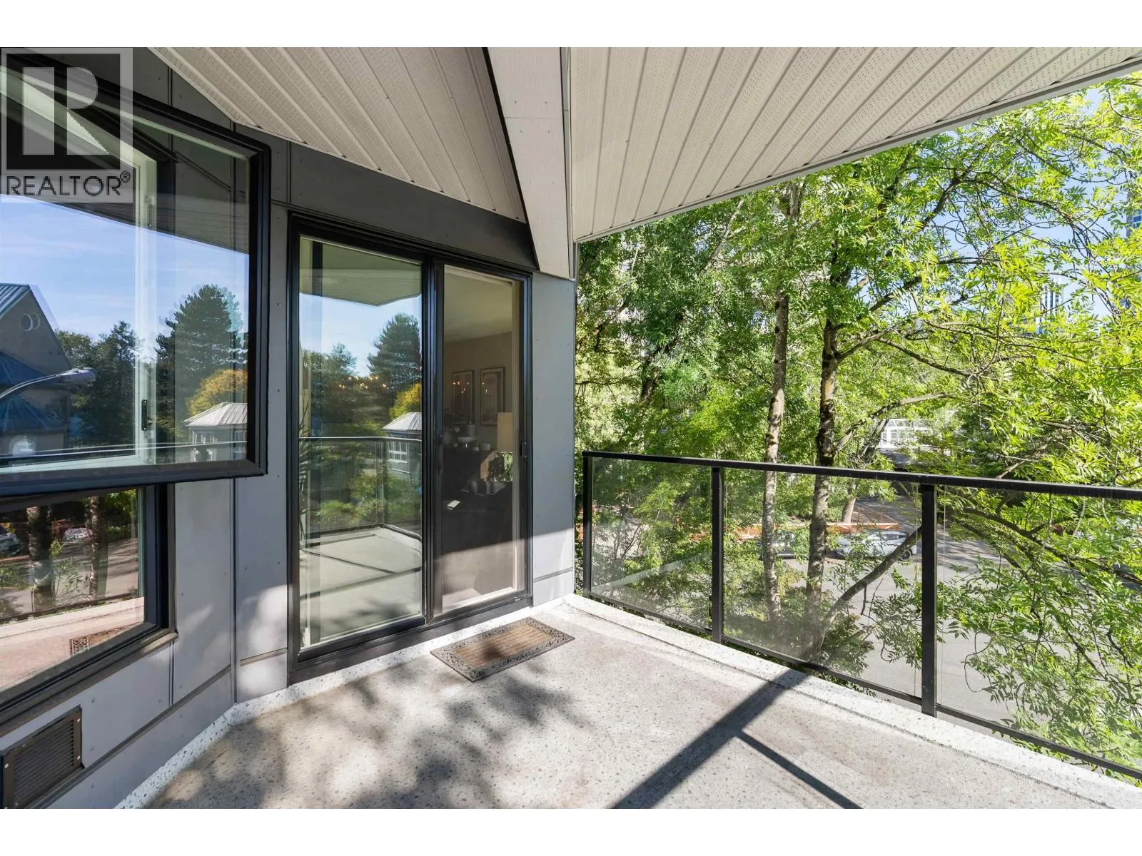 301 1150 QUAYSIDE DRIVE