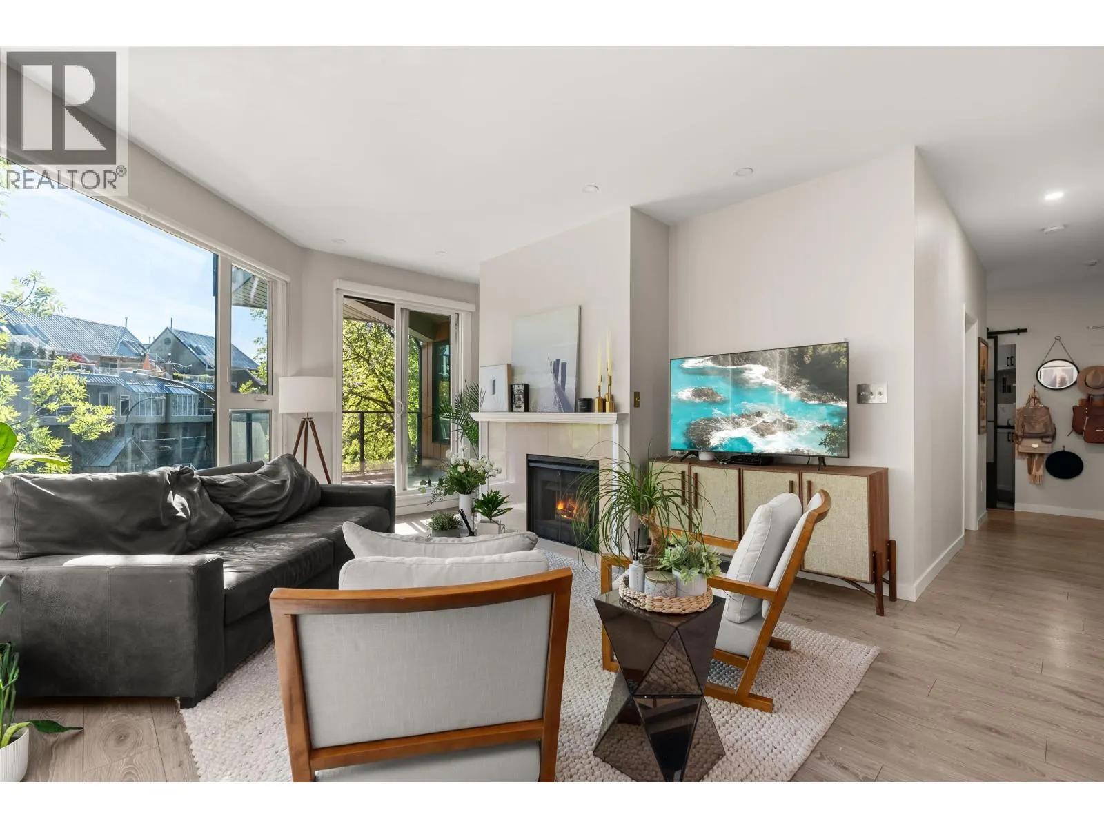 301 1150 QUAYSIDE DRIVE
