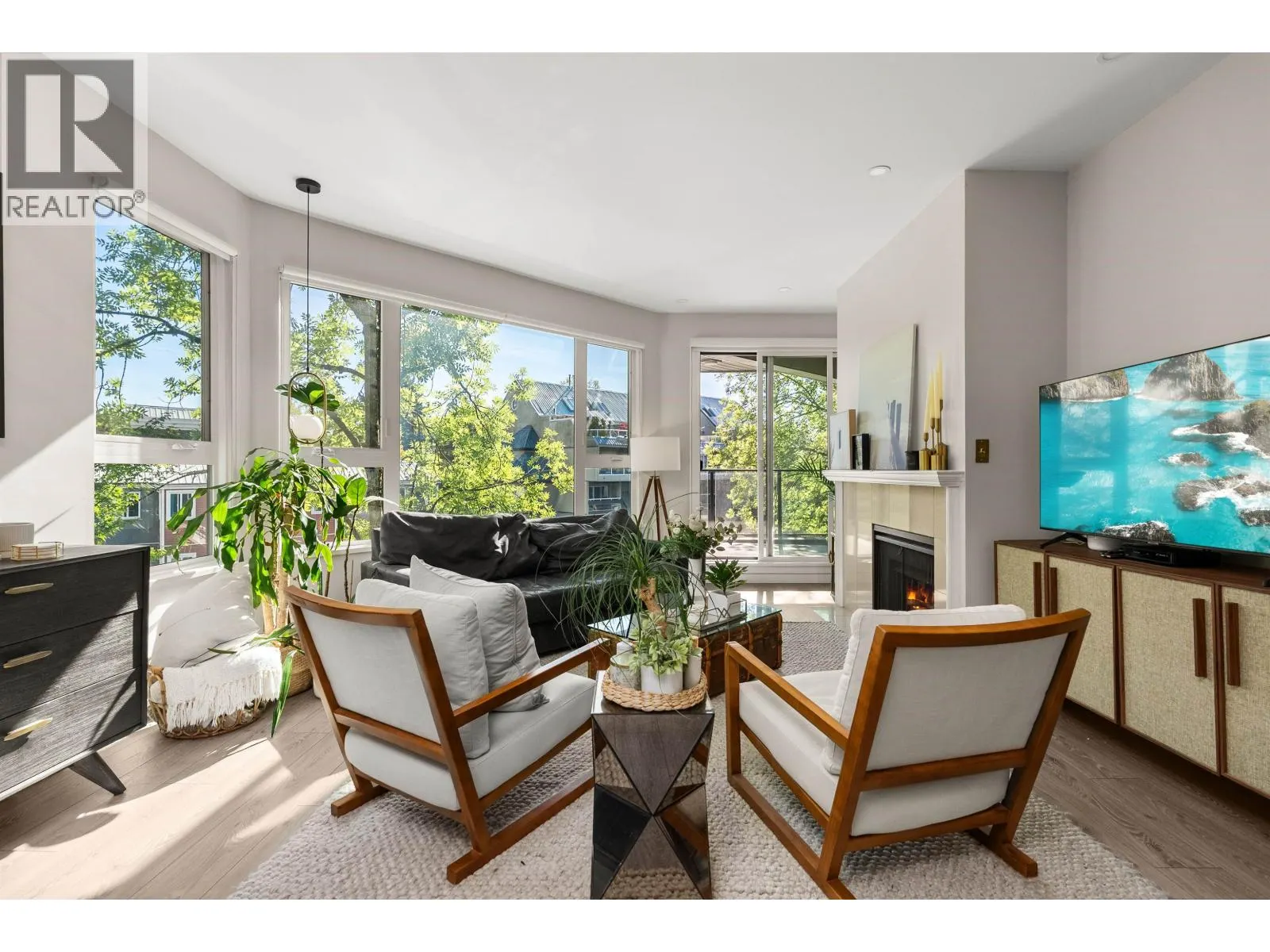 301 1150 QUAYSIDE DRIVE