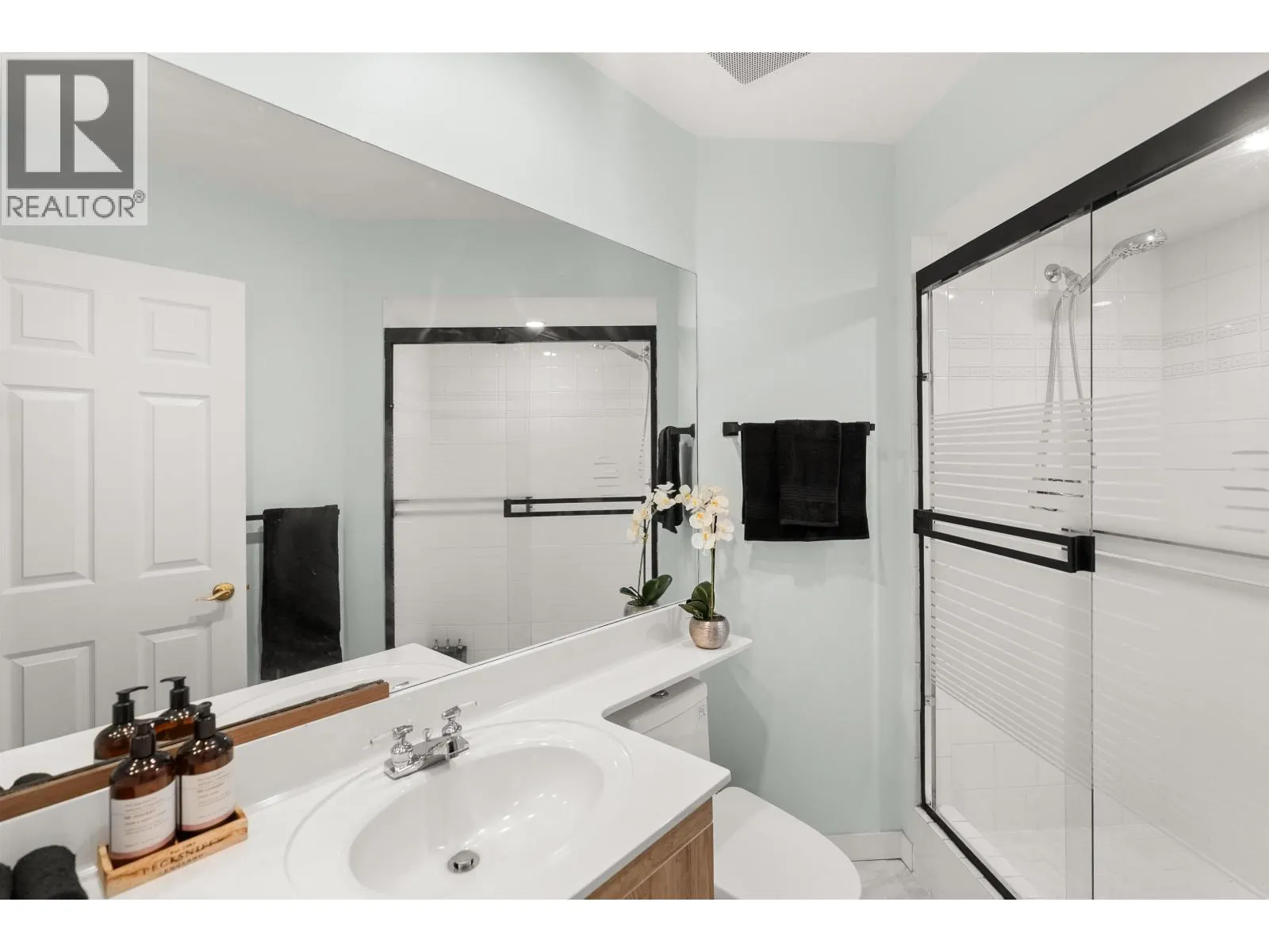 301 1150 QUAYSIDE DRIVE