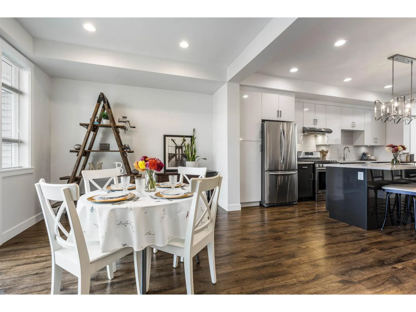 8 8413 MIDTOWN WAY|Chilliwack Proper South