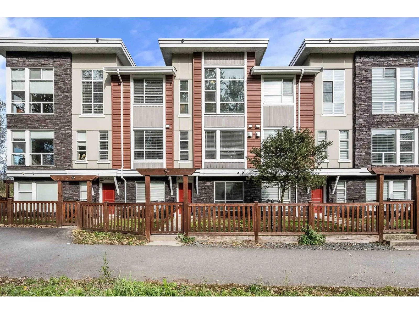 8 8413 MIDTOWN WAY|Chilliwack Proper South
