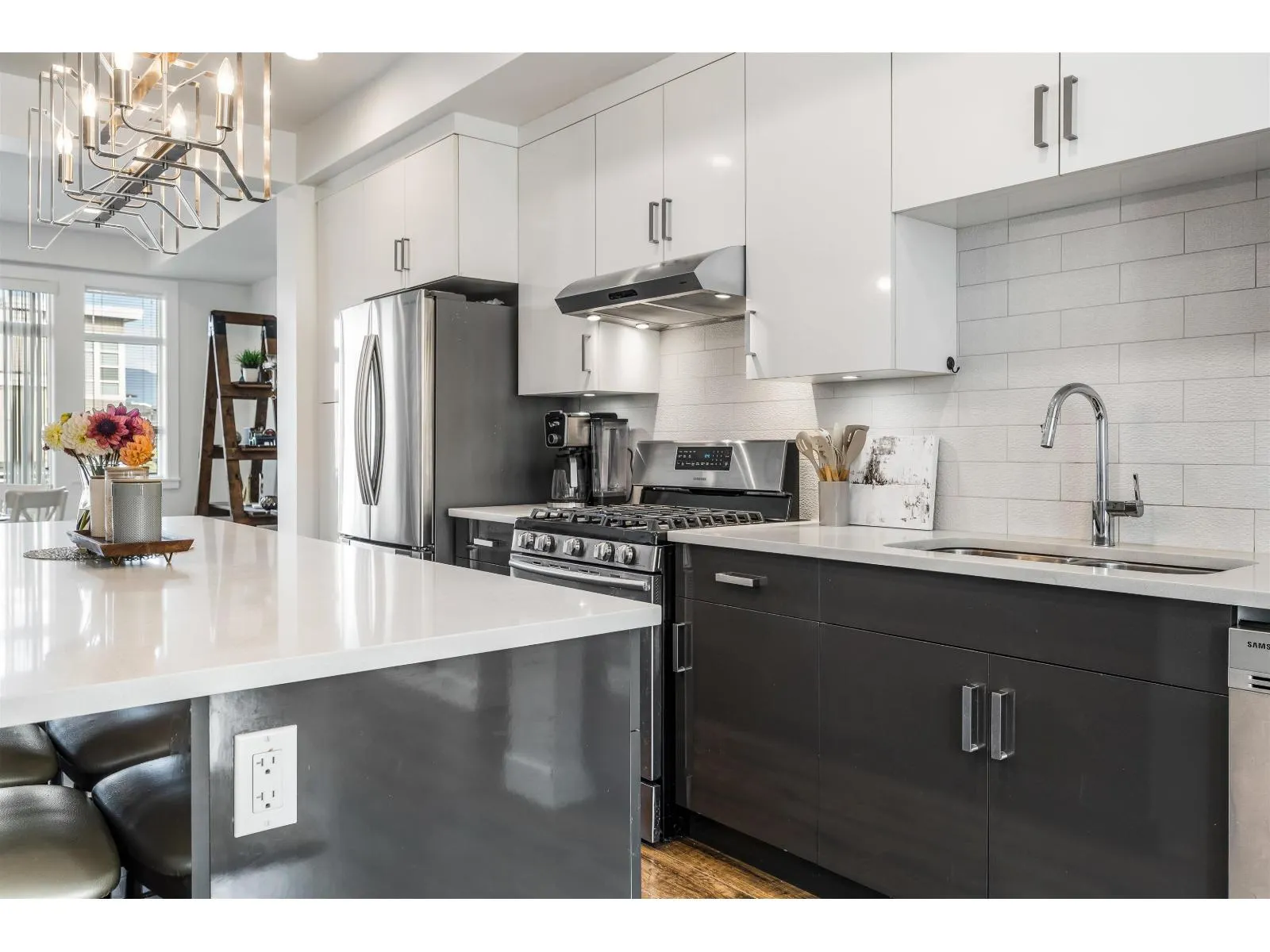 8 8413 MIDTOWN WAY|Chilliwack Proper South