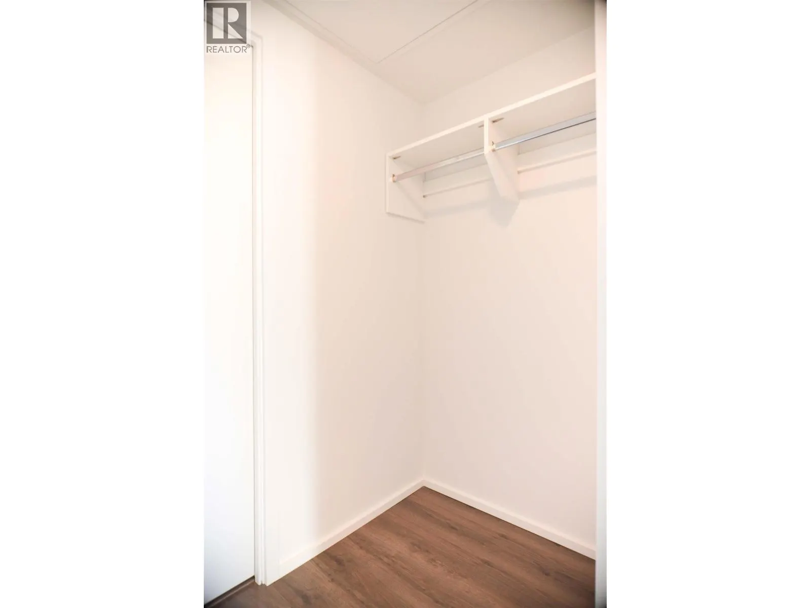 1403 3833 EVERGREEN PLACE