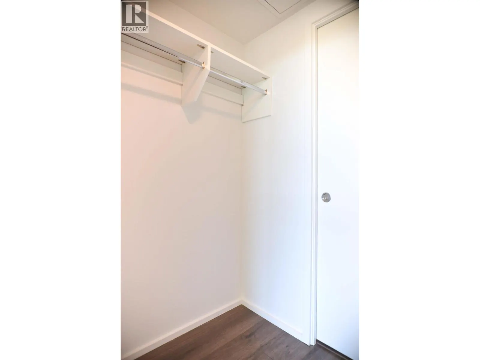 1403 3833 EVERGREEN PLACE