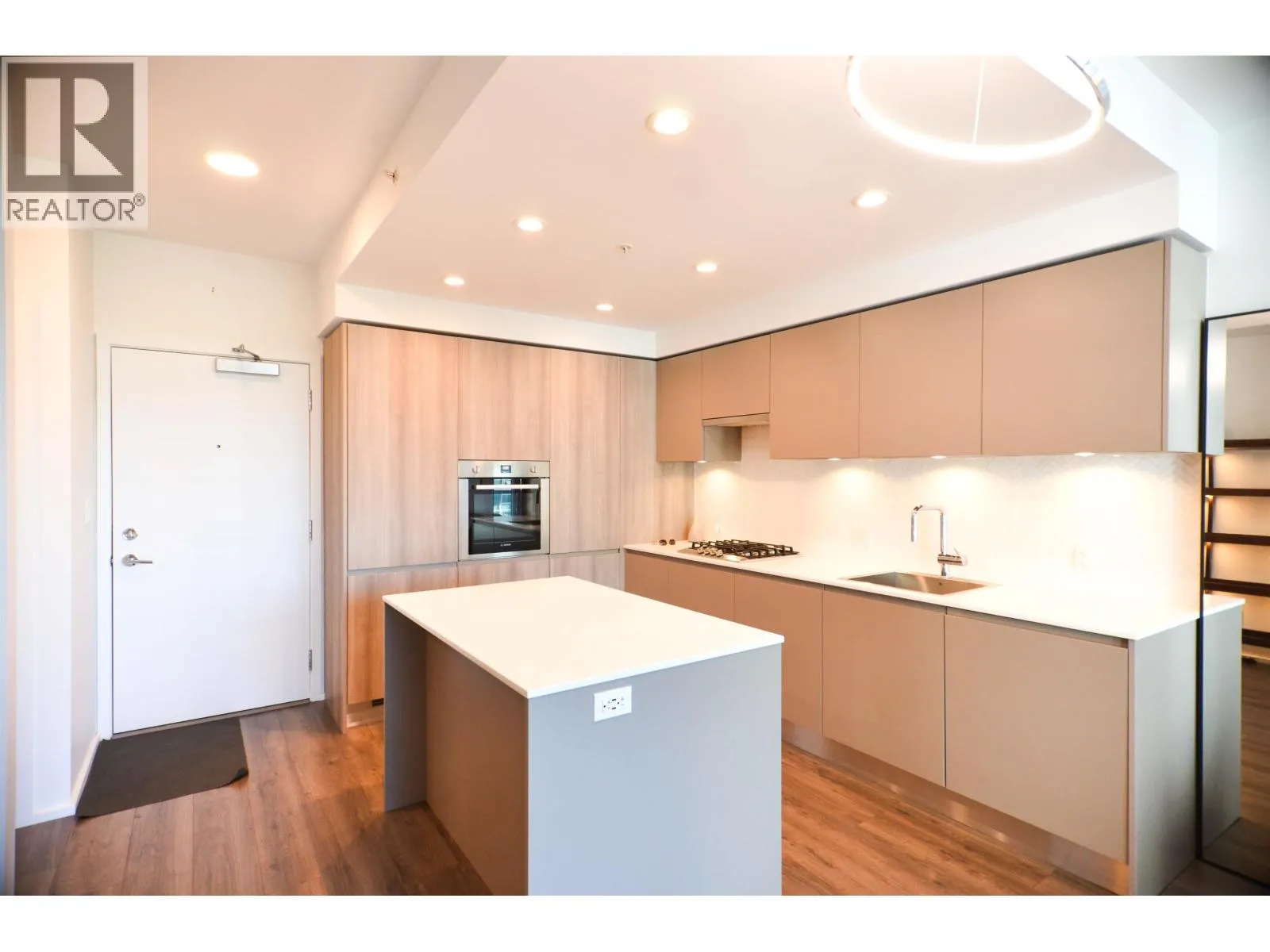 1403 3833 EVERGREEN PLACE