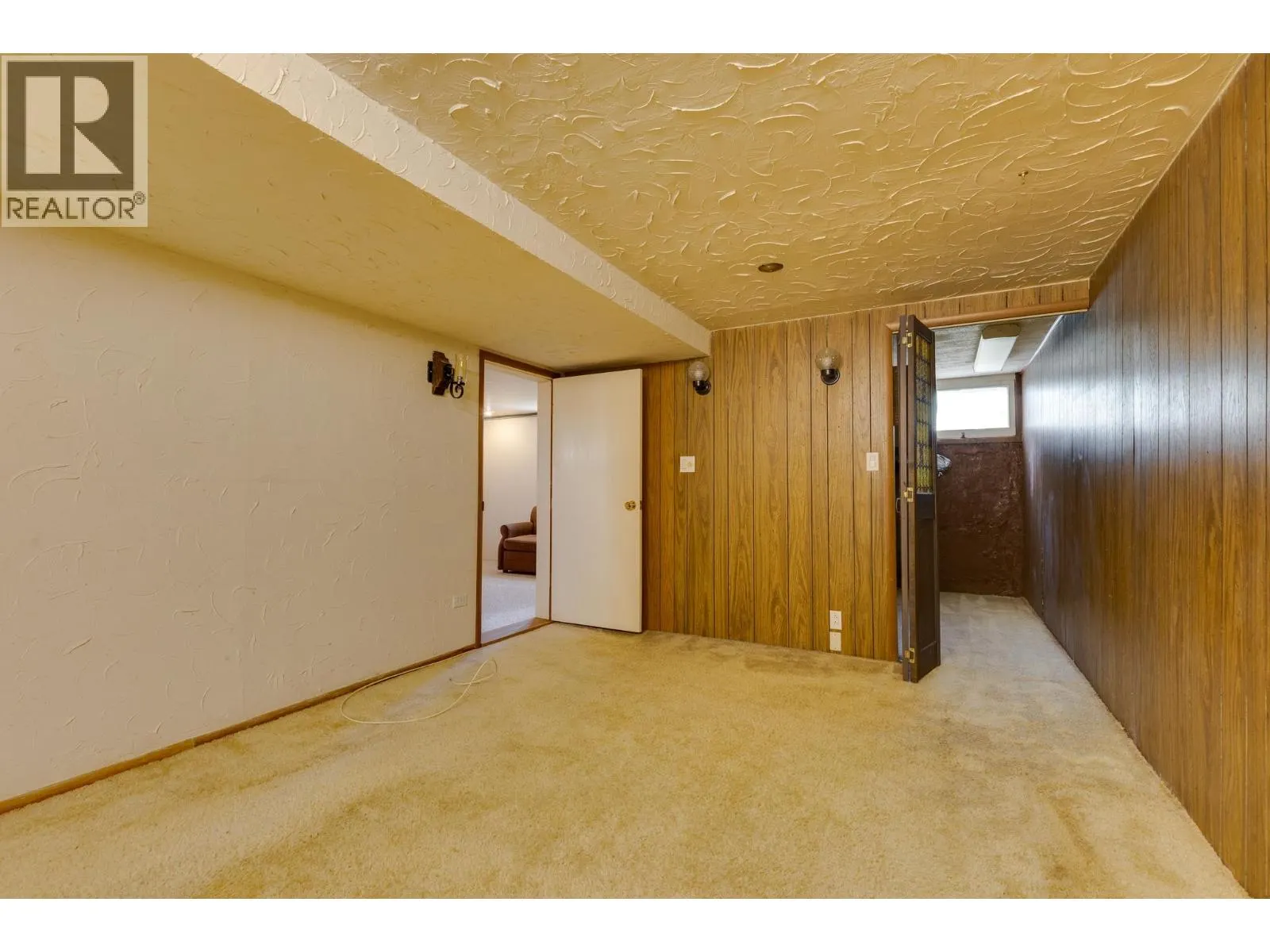 1591 CEDAR STREET