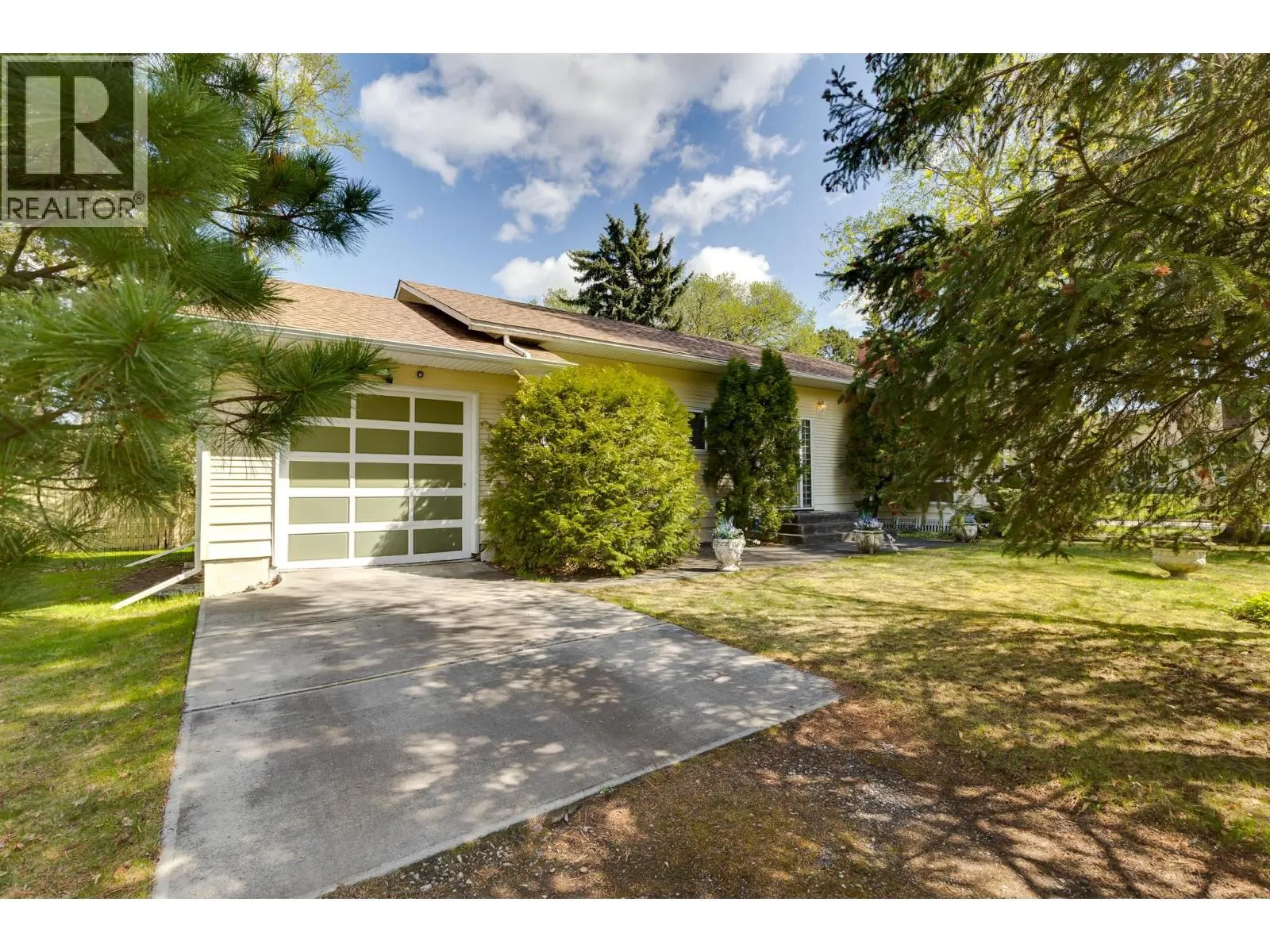 1591 CEDAR STREET