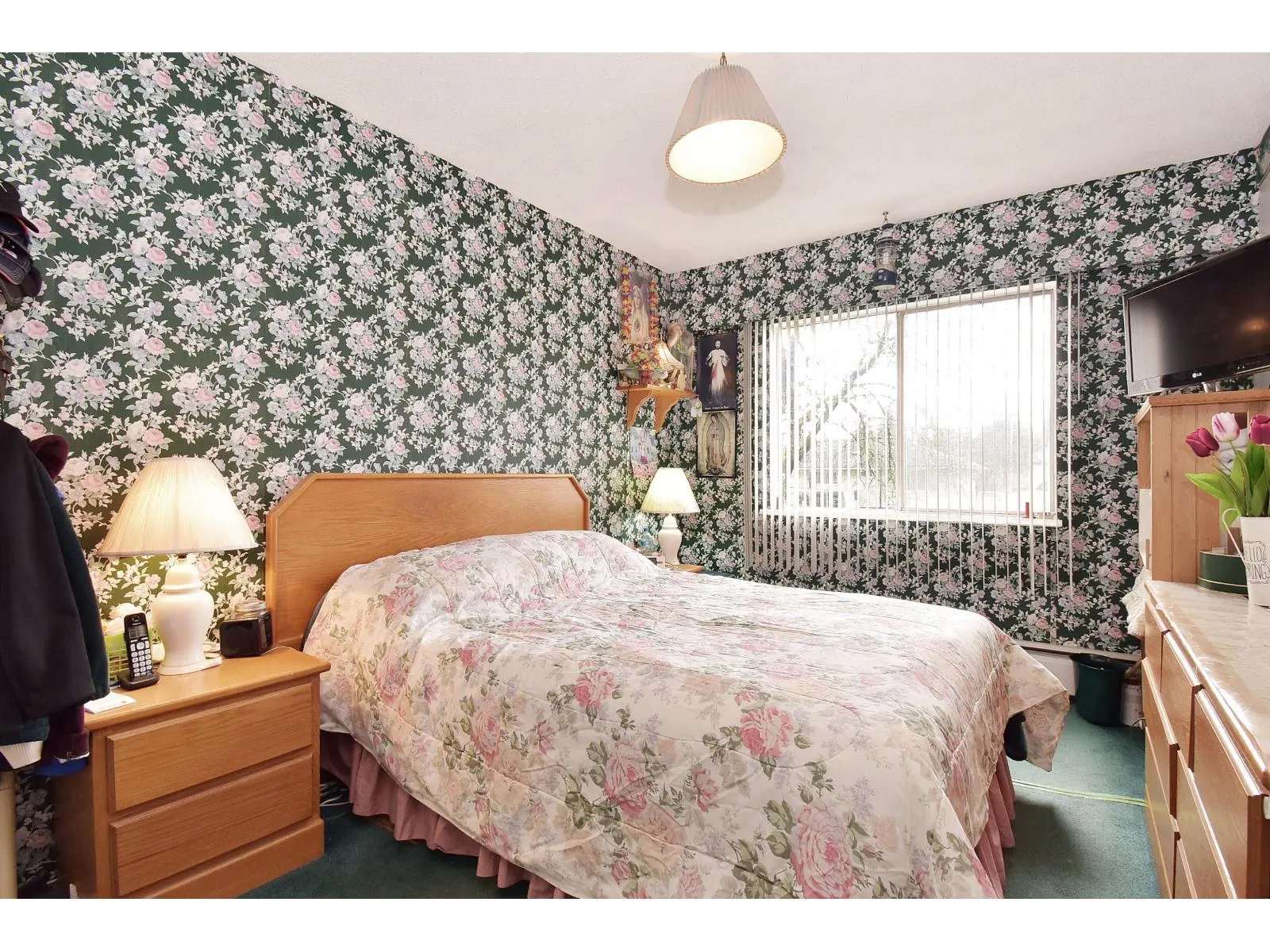 281C 8635 120 STREET