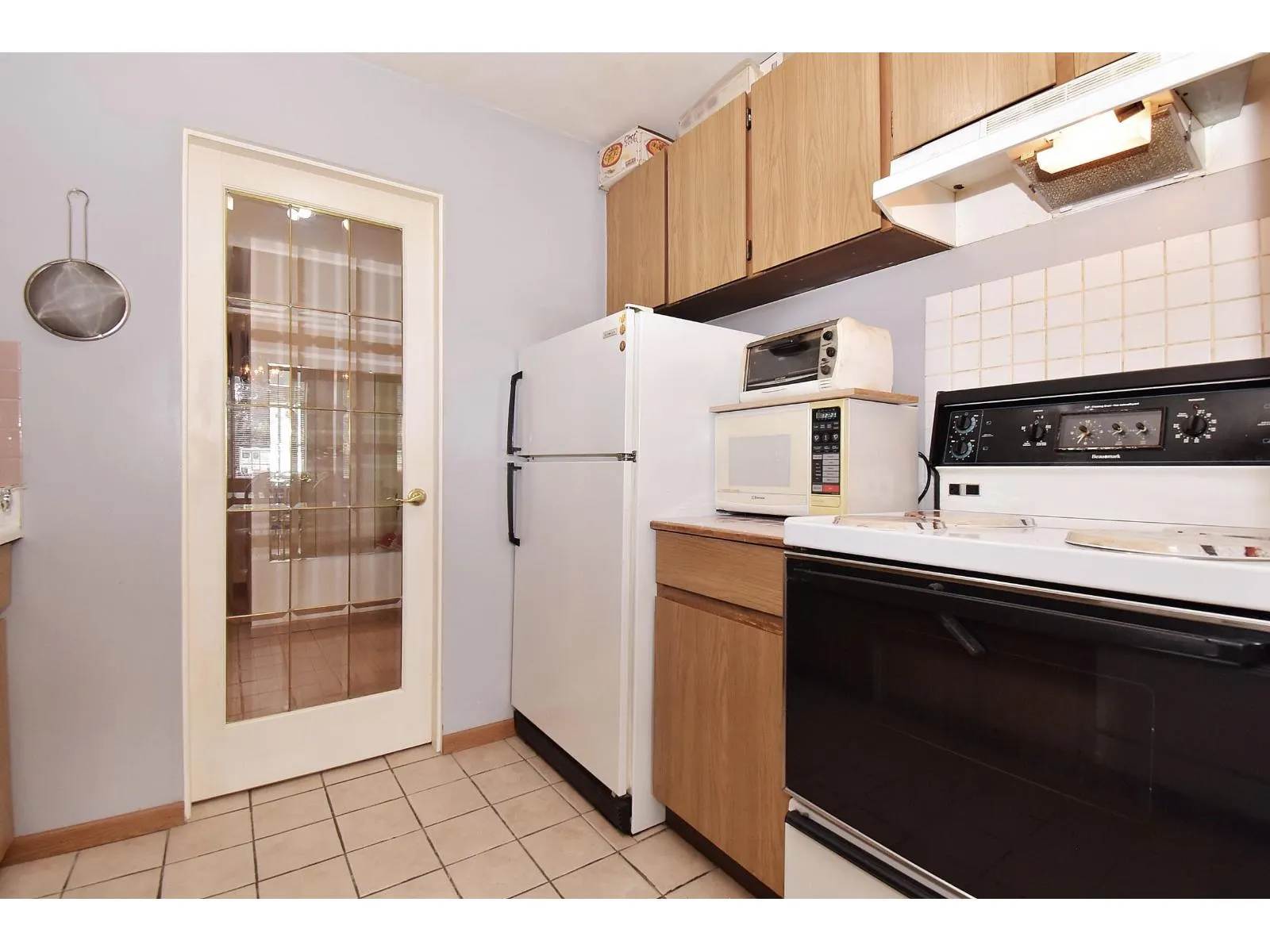 281C 8635 120 STREET