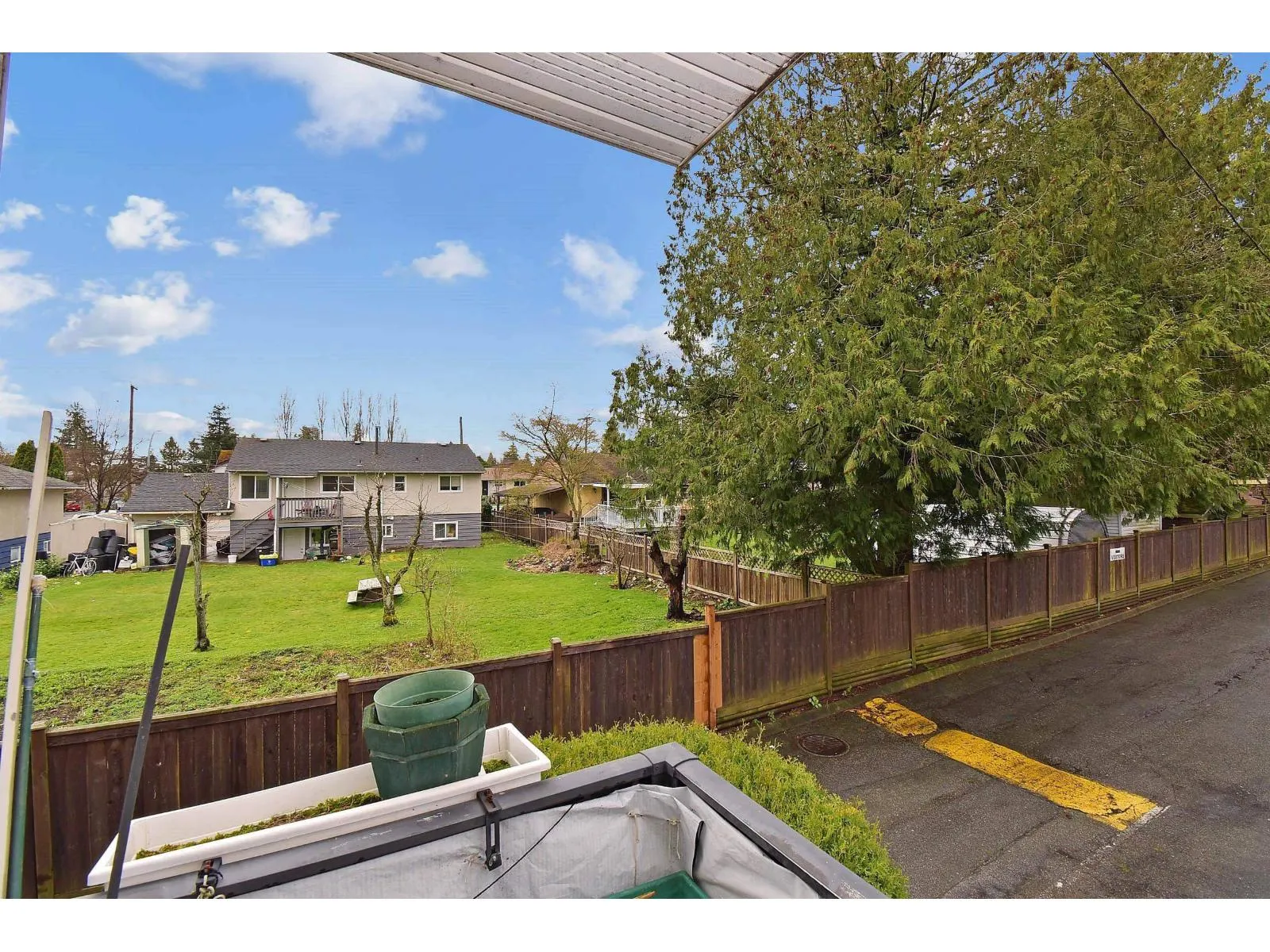 281C 8635 120 STREET