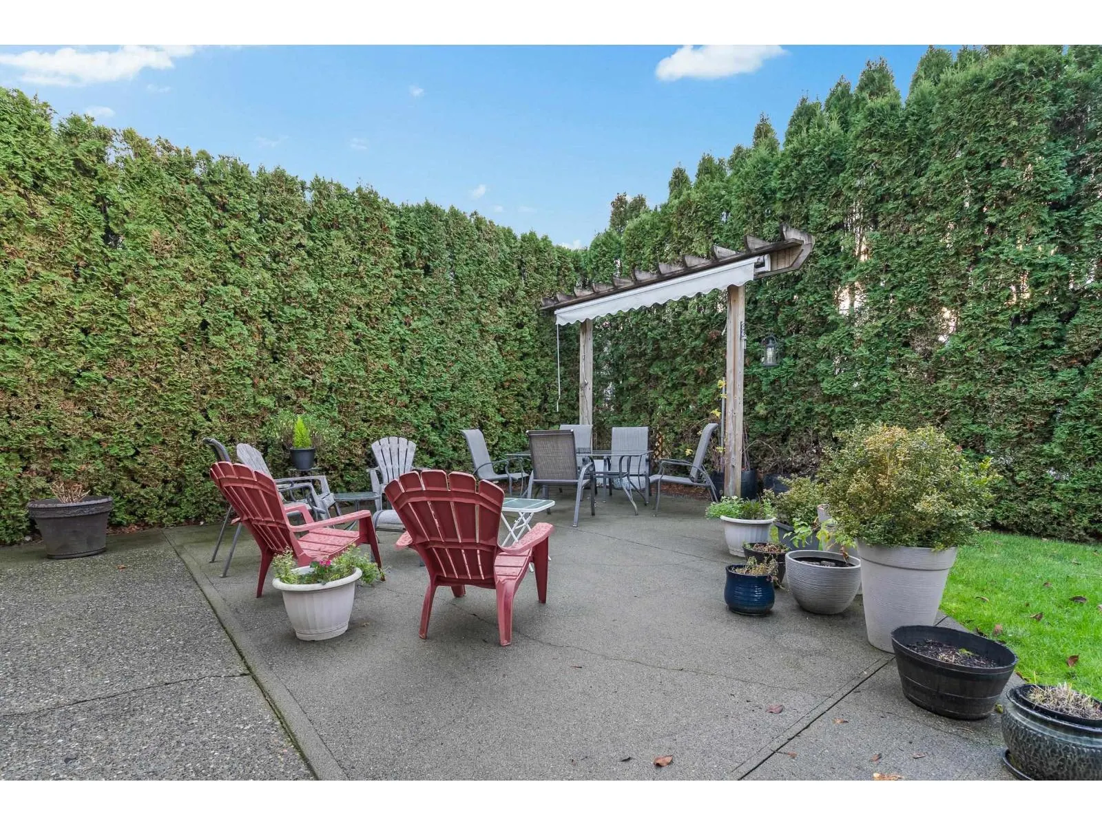 34946 MILLAR CRESCENT