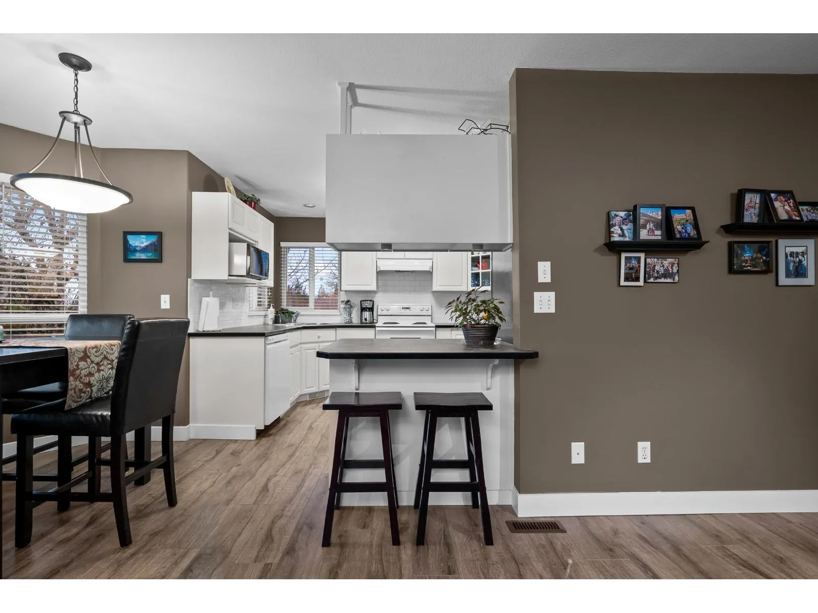 34946 MILLAR CRESCENT