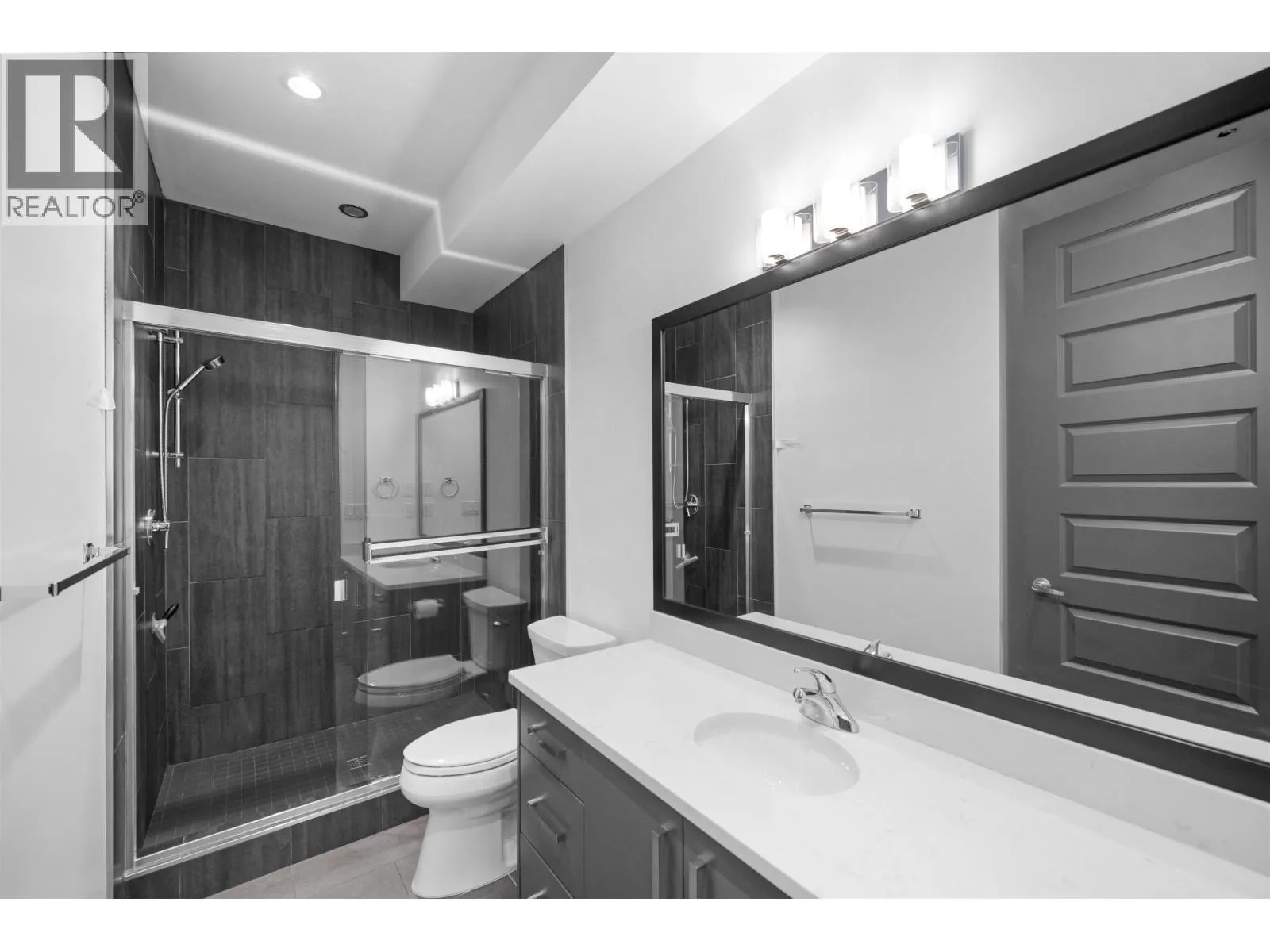 7493 GATINEAU PLACE