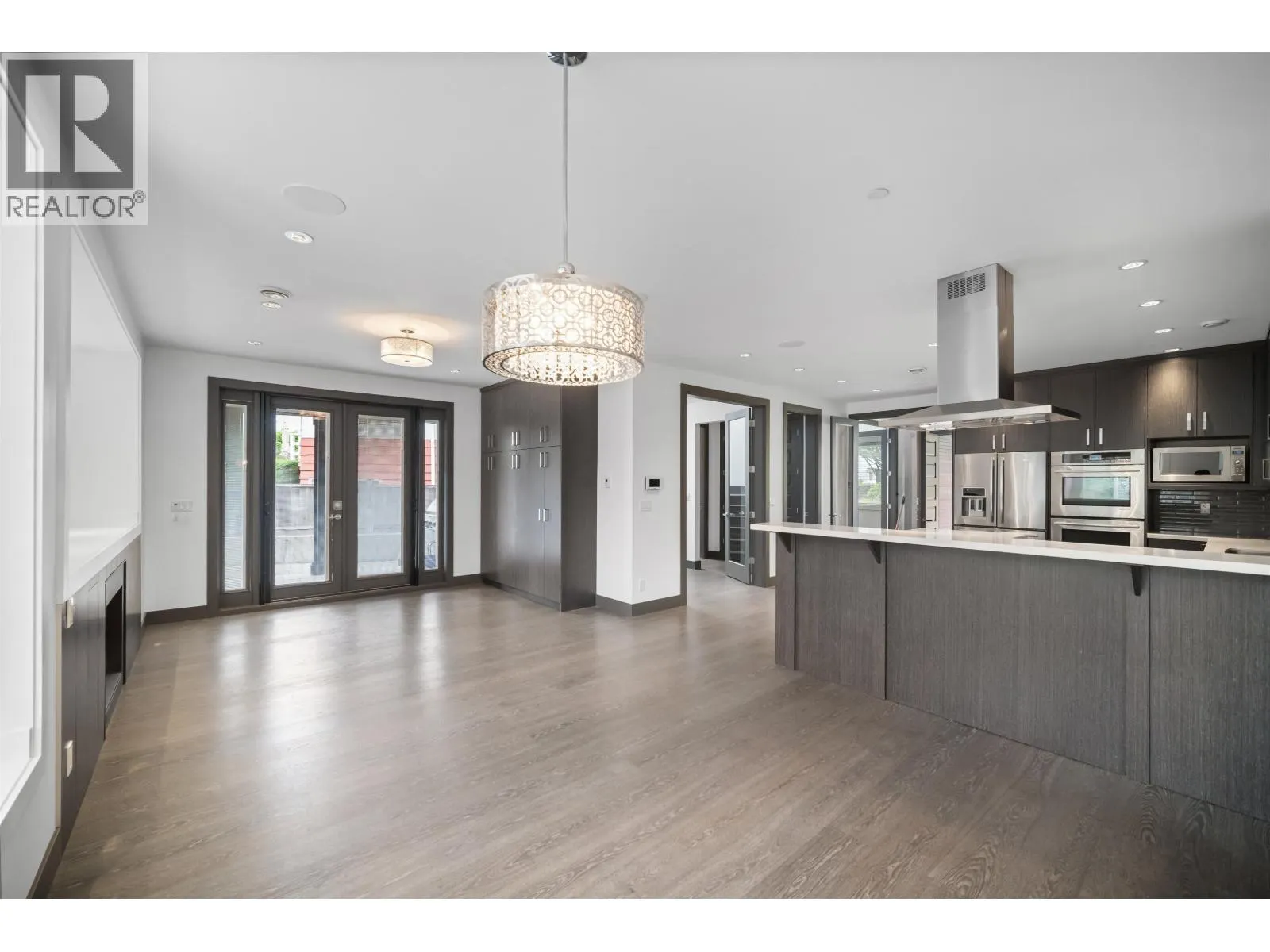 7493 GATINEAU PLACE