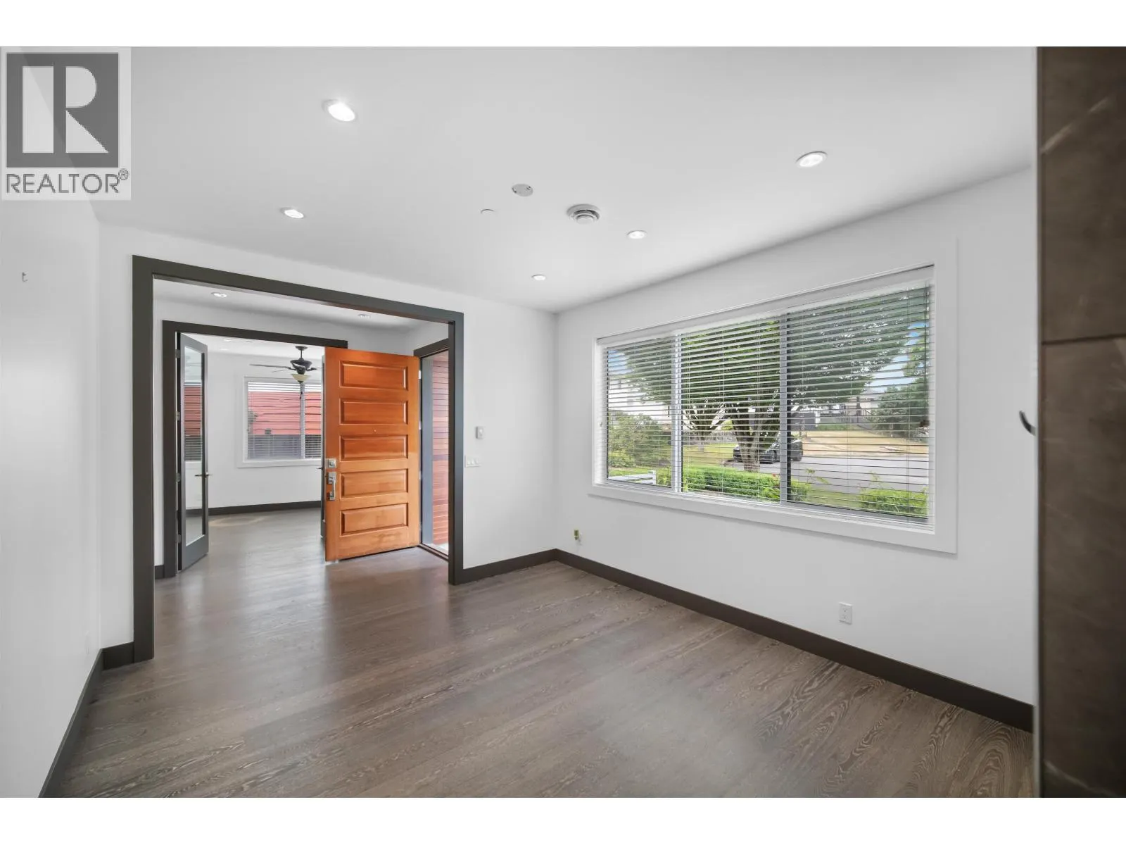 7493 GATINEAU PLACE