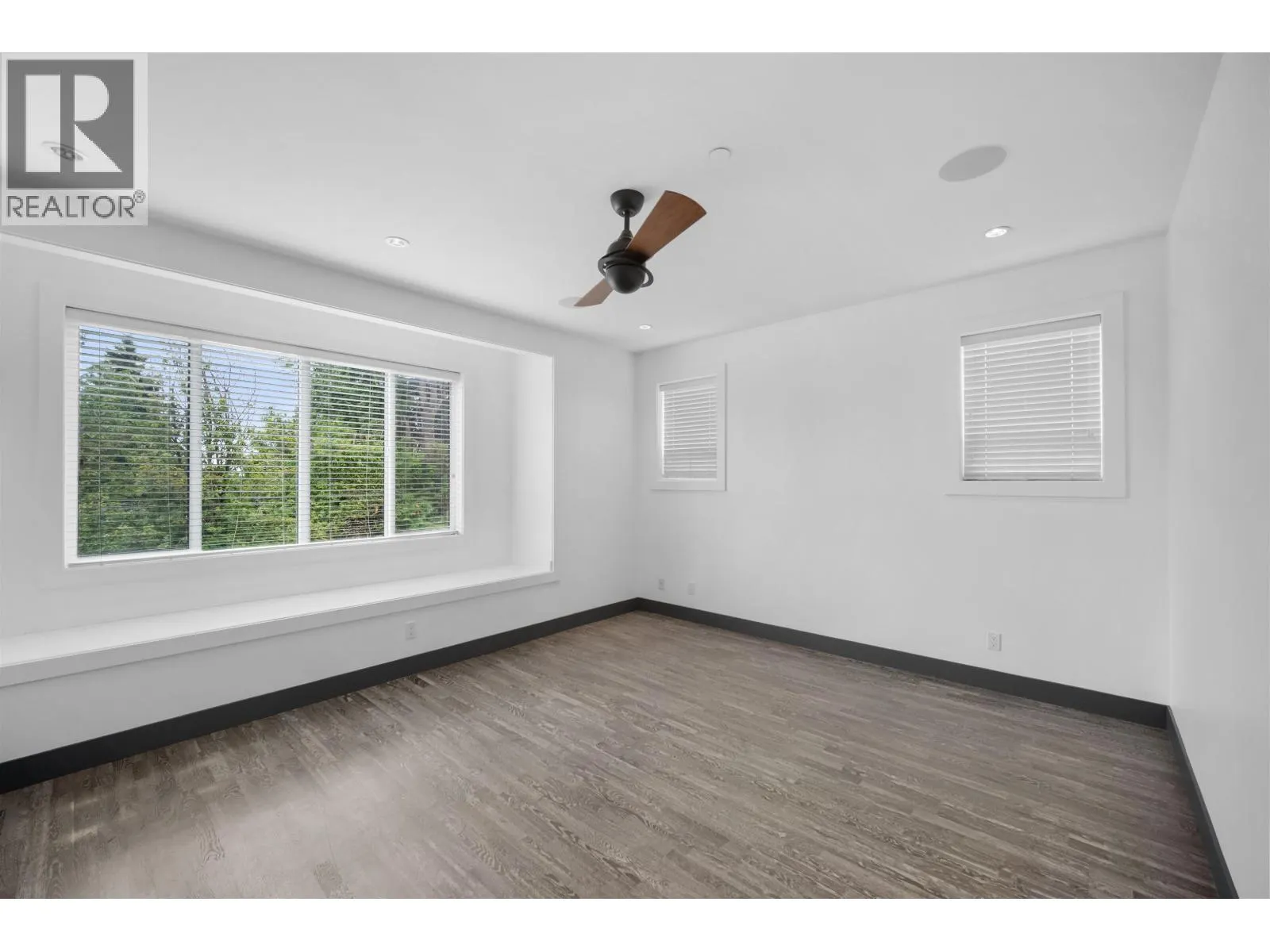 7493 GATINEAU PLACE