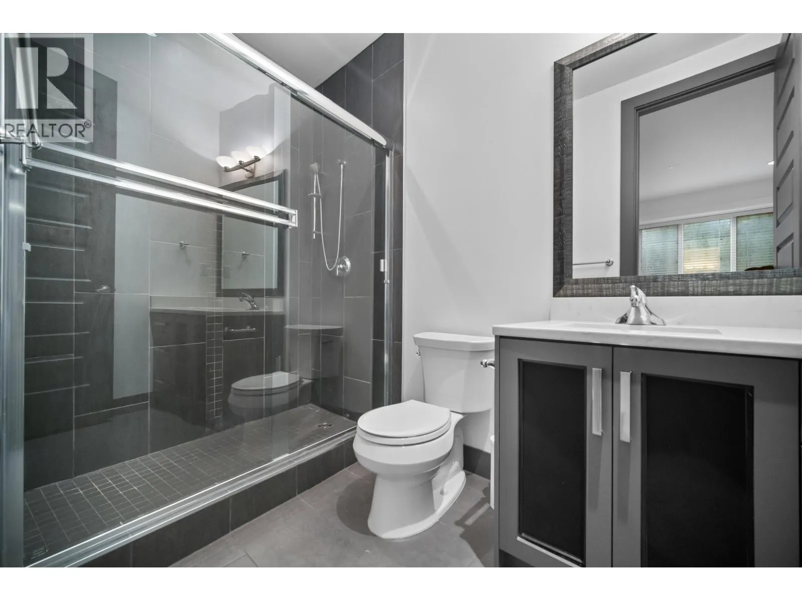 7493 GATINEAU PLACE
