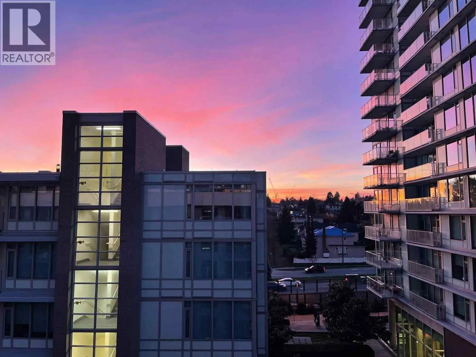 911 455 SW MARINE DRIVE