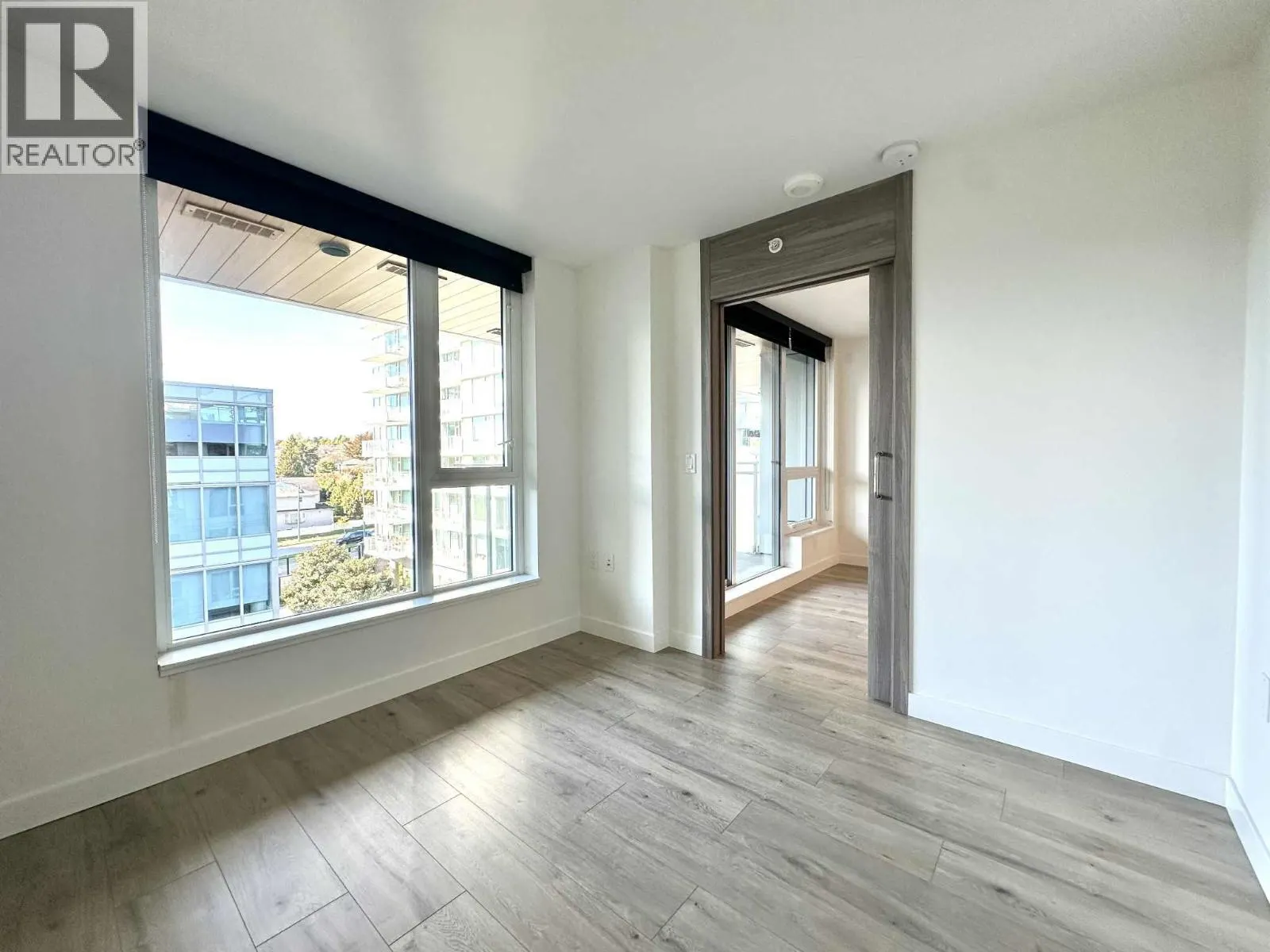 911 455 SW MARINE DRIVE