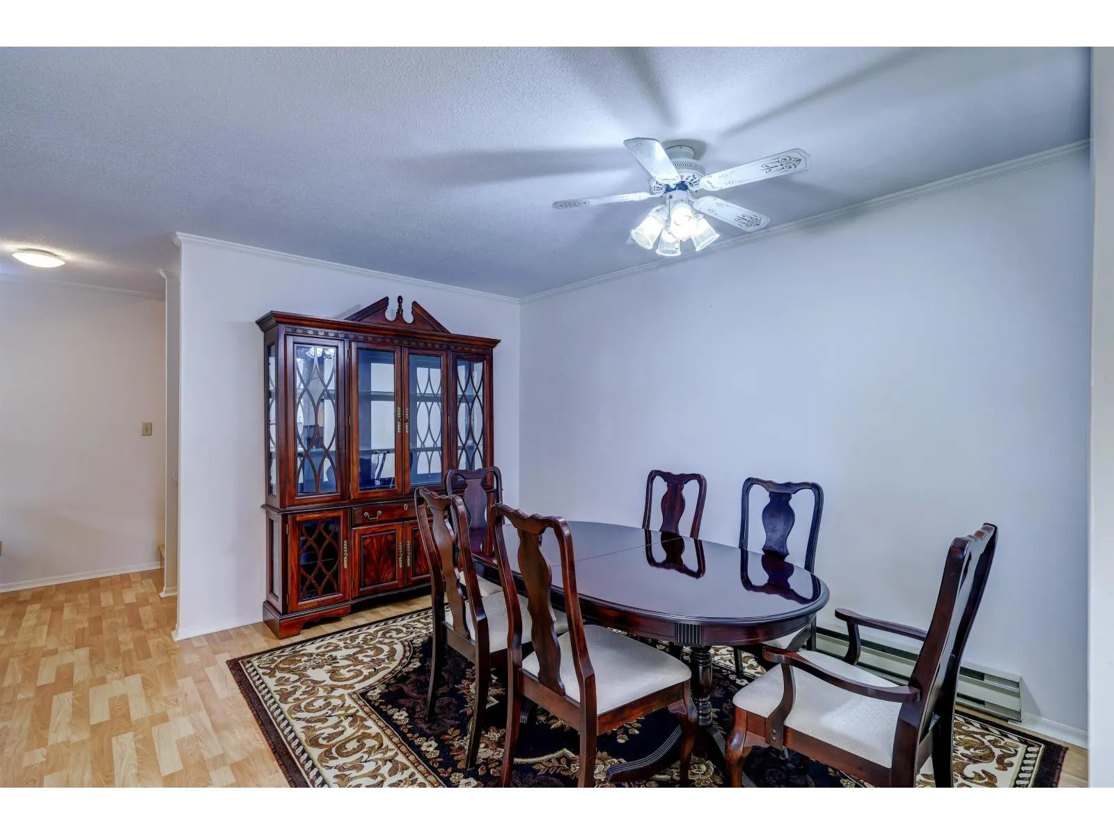 200 10077 156 STREET