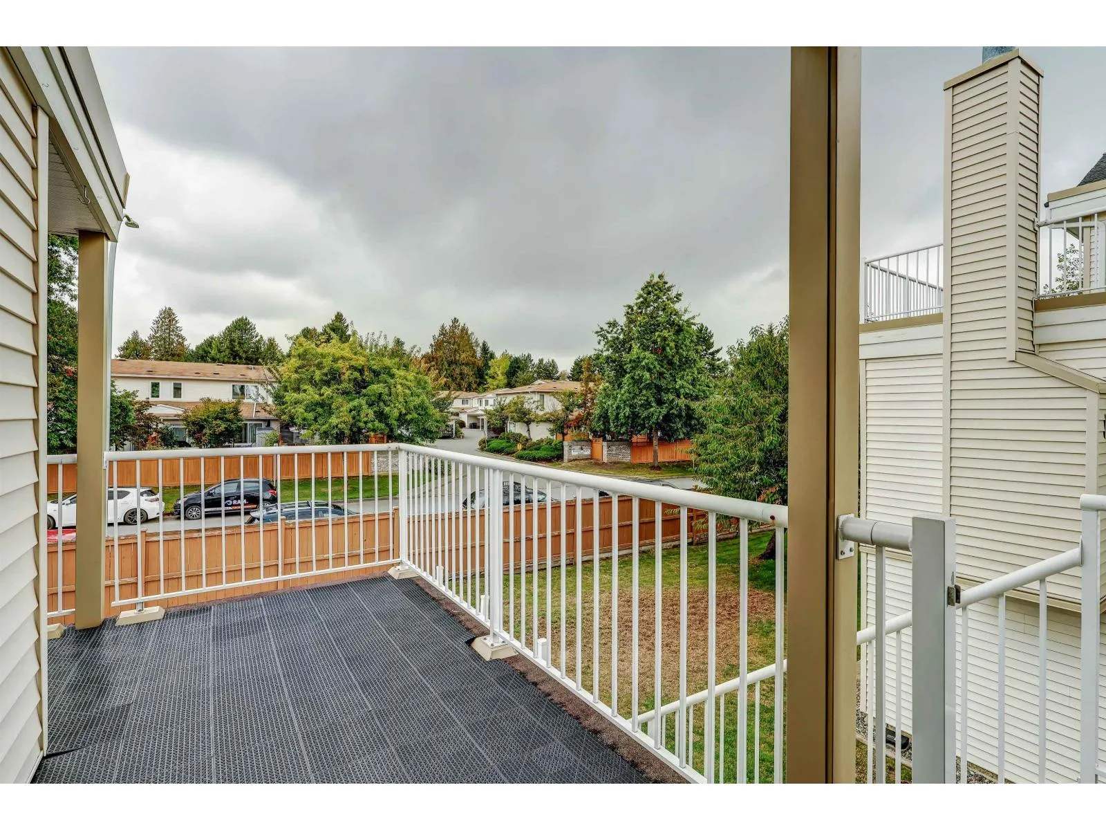 200 10077 156 STREET