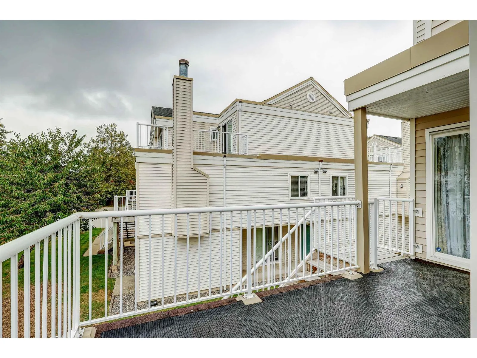 200 10077 156 STREET
