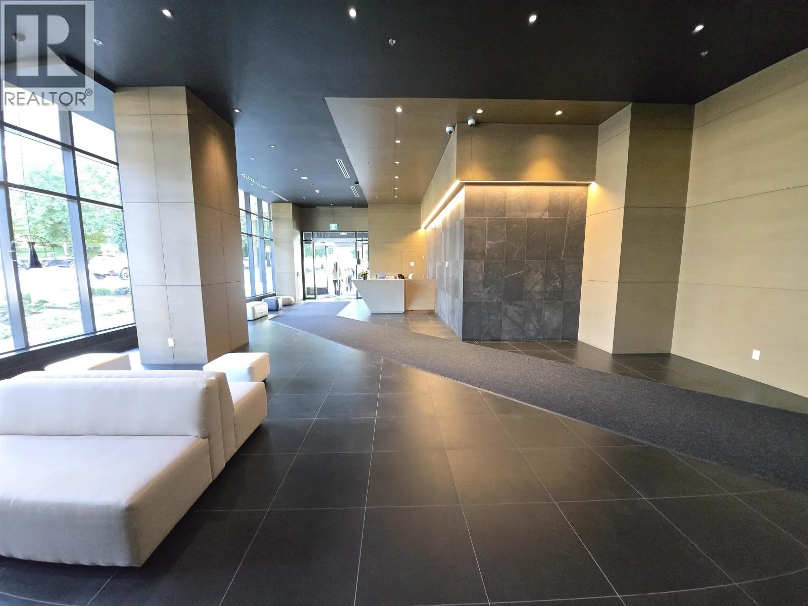 1404 2181 MADISON AVENUE