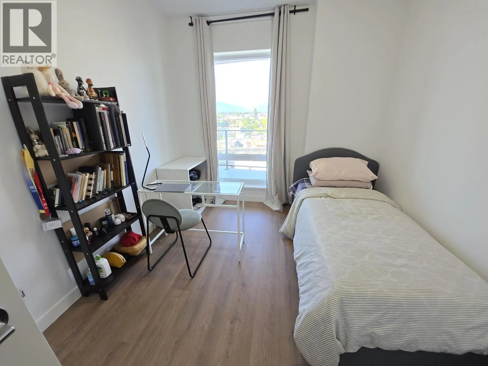 1404 2181 MADISON AVENUE
