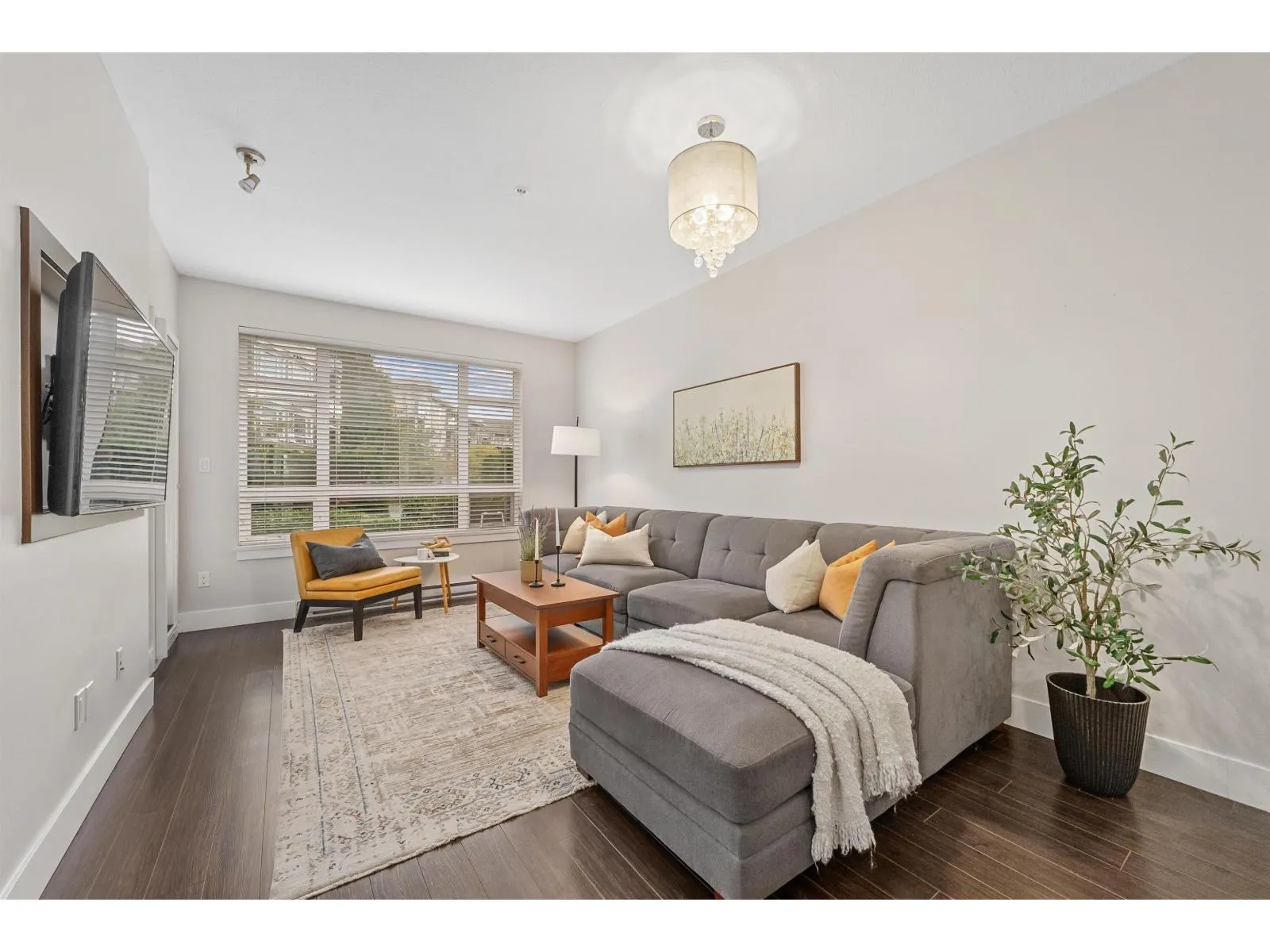 C125 20211 66 AVENUE