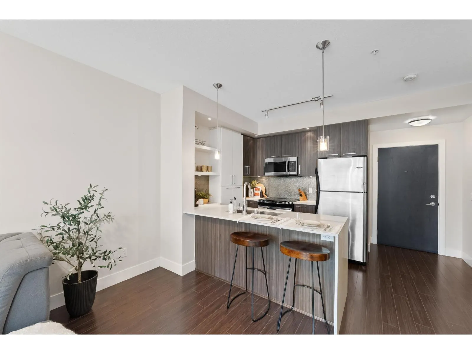 C125 20211 66 AVENUE