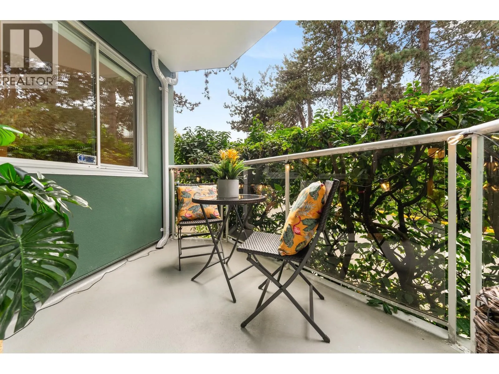 210 1508 MARINER WALK