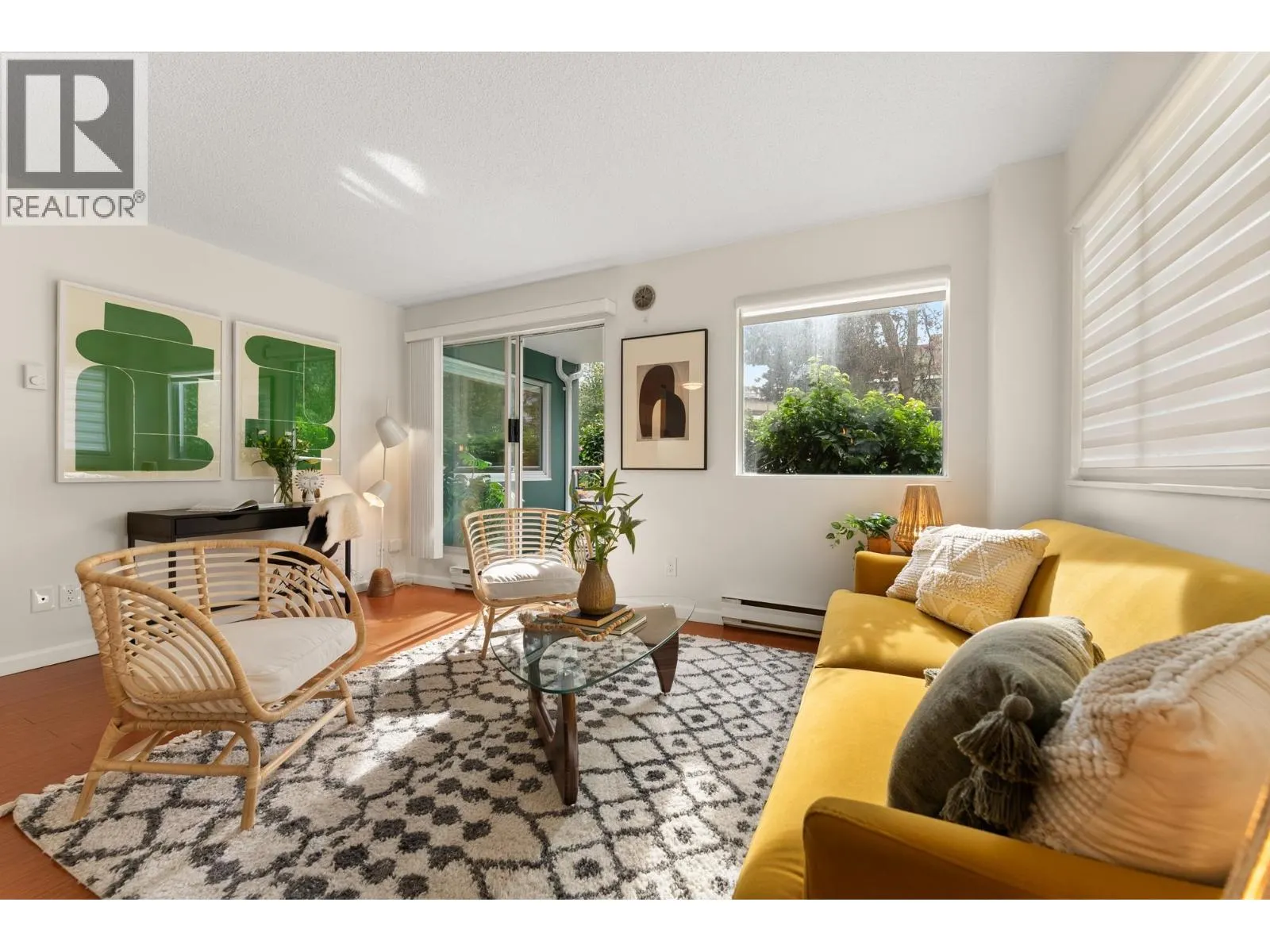 210 1508 MARINER WALK