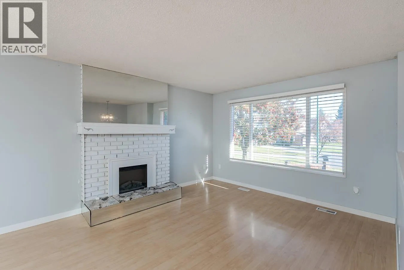3639 GOULD CRESCENT