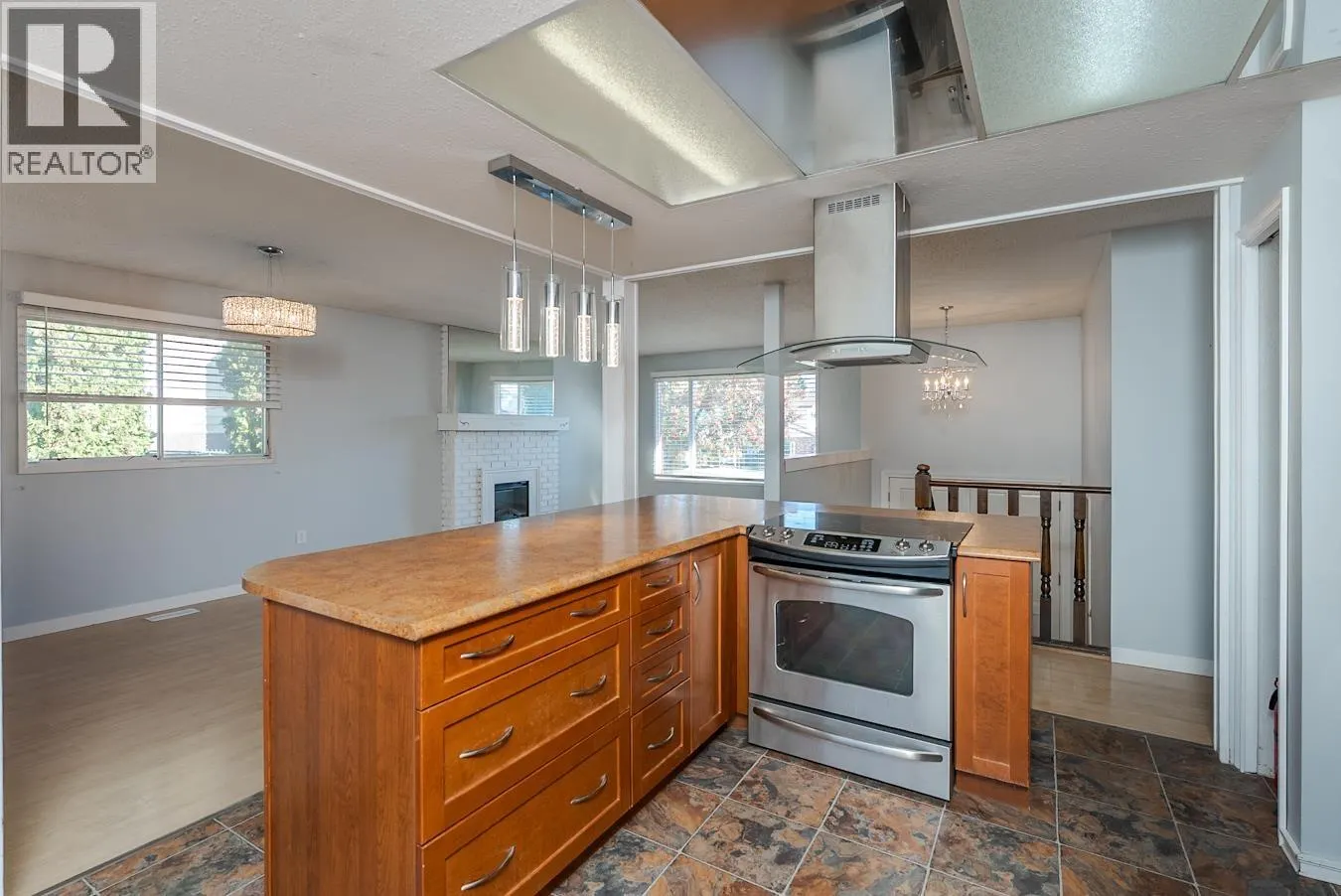 3639 GOULD CRESCENT
