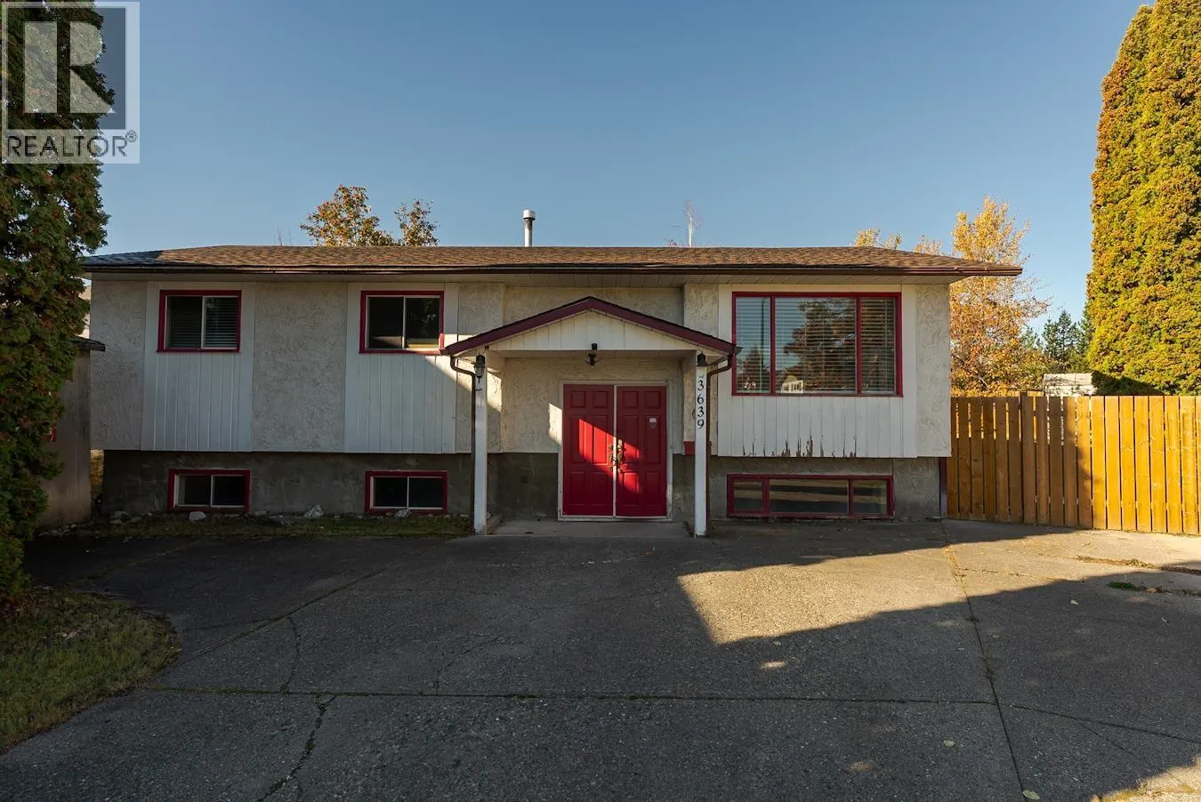 3639 GOULD CRESCENT