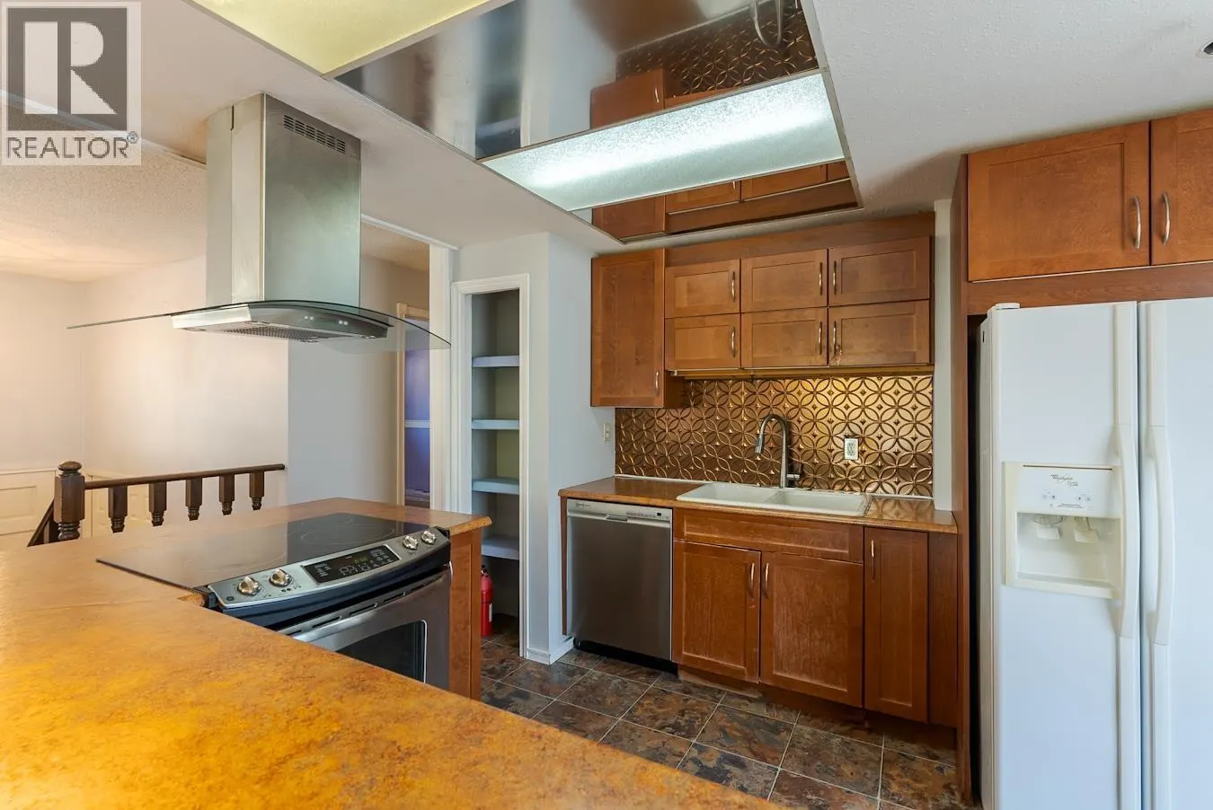 3639 GOULD CRESCENT