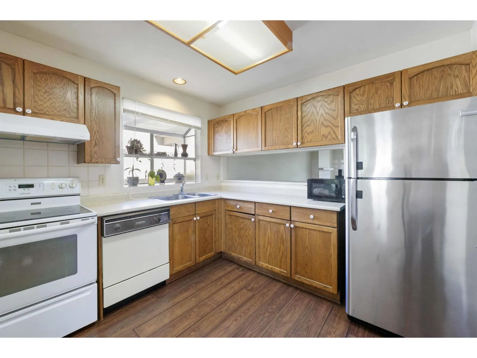 133 12233 92 AVENUE