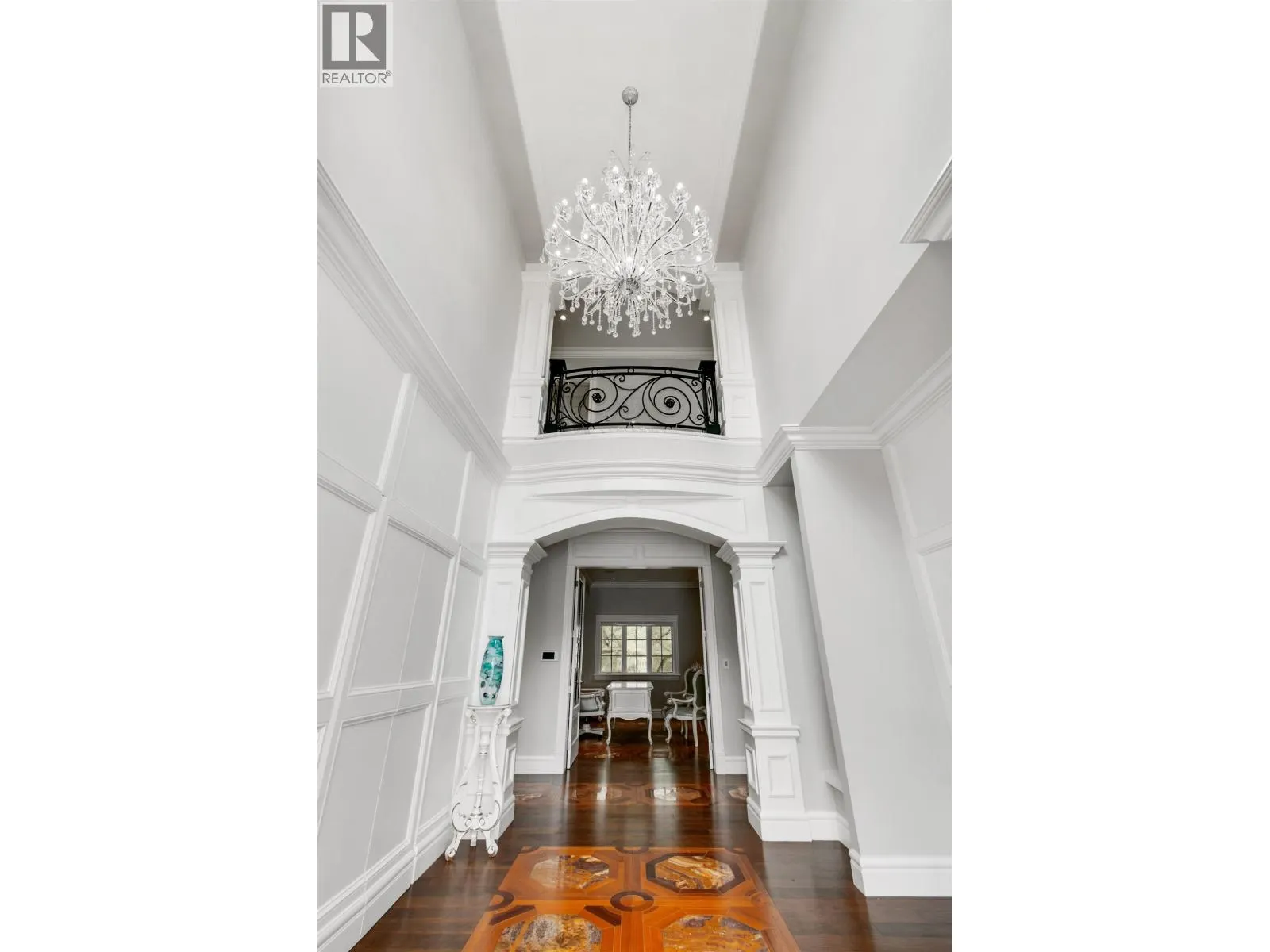 735 ST. ANDREWS ROAD