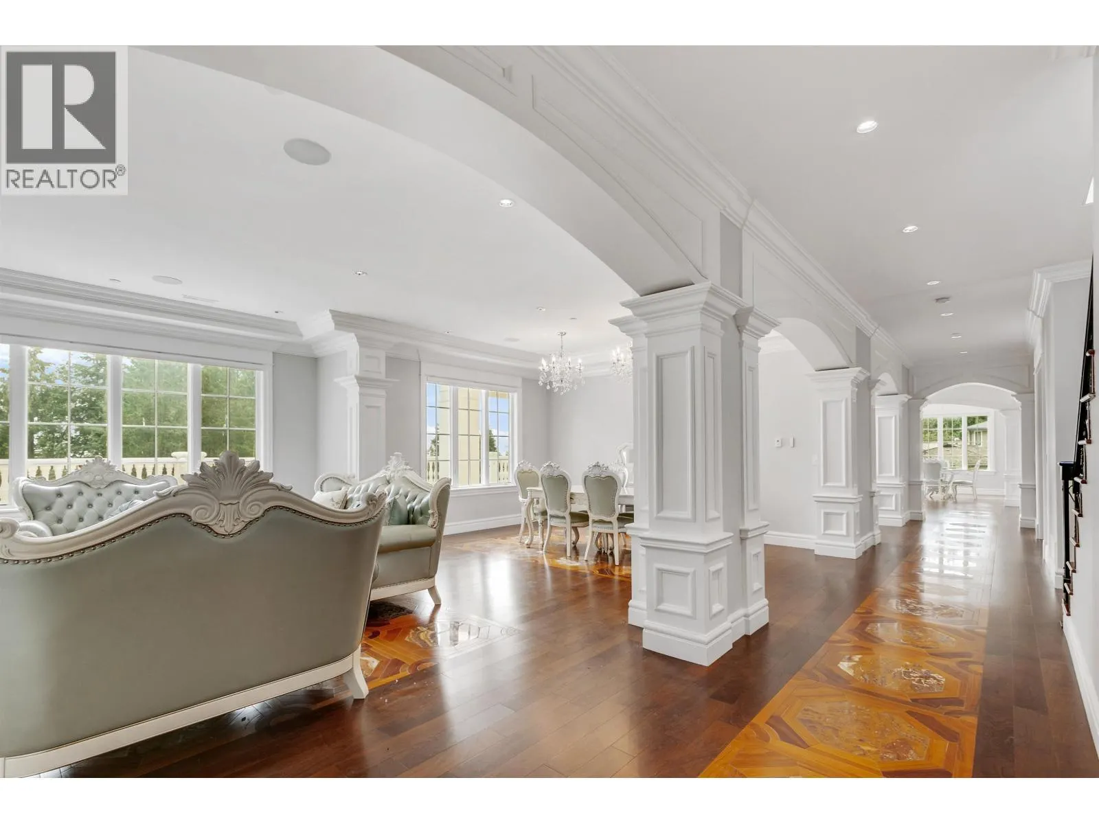 735 ST. ANDREWS ROAD