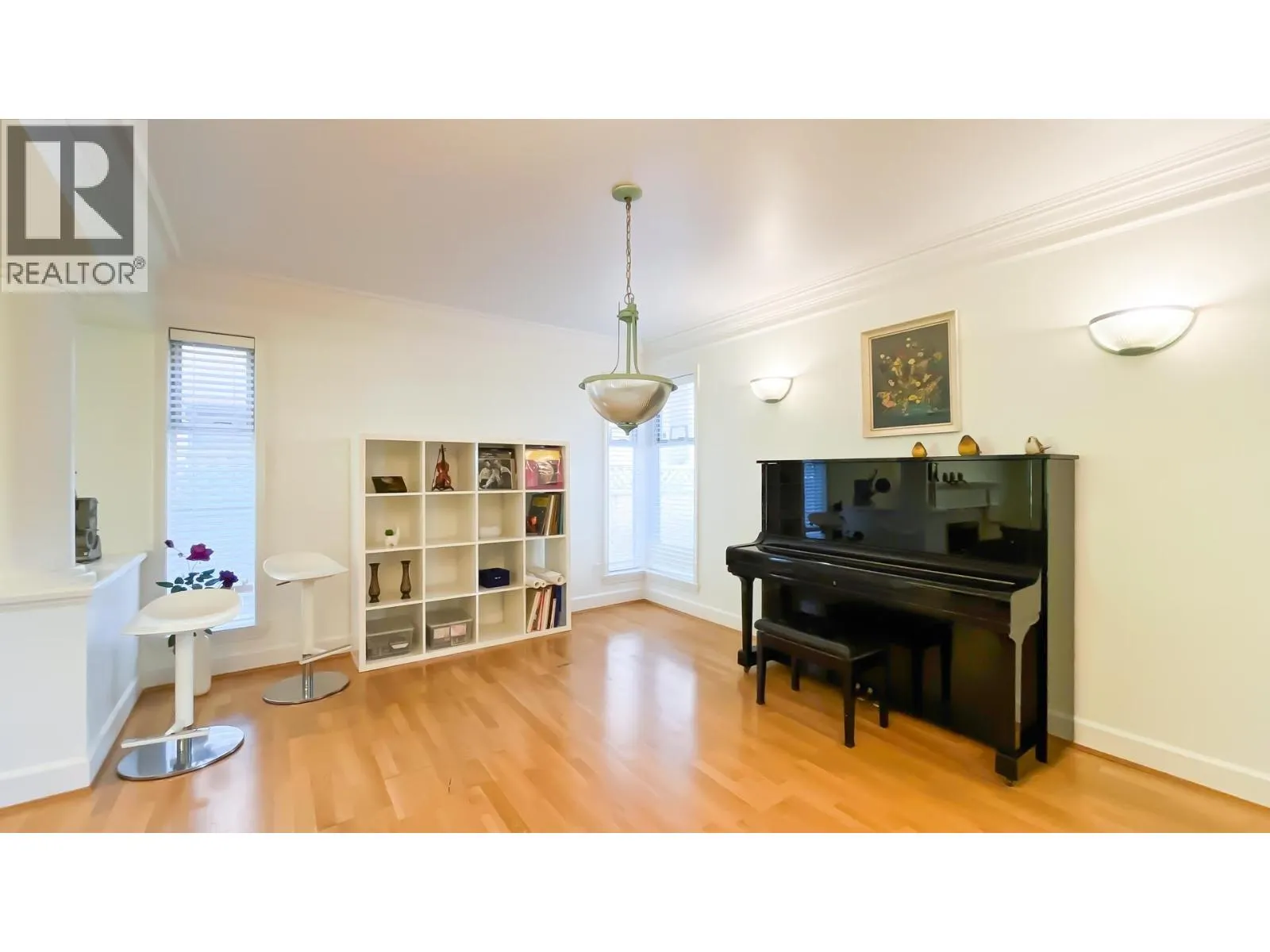 5605 DEWDNEY COURT