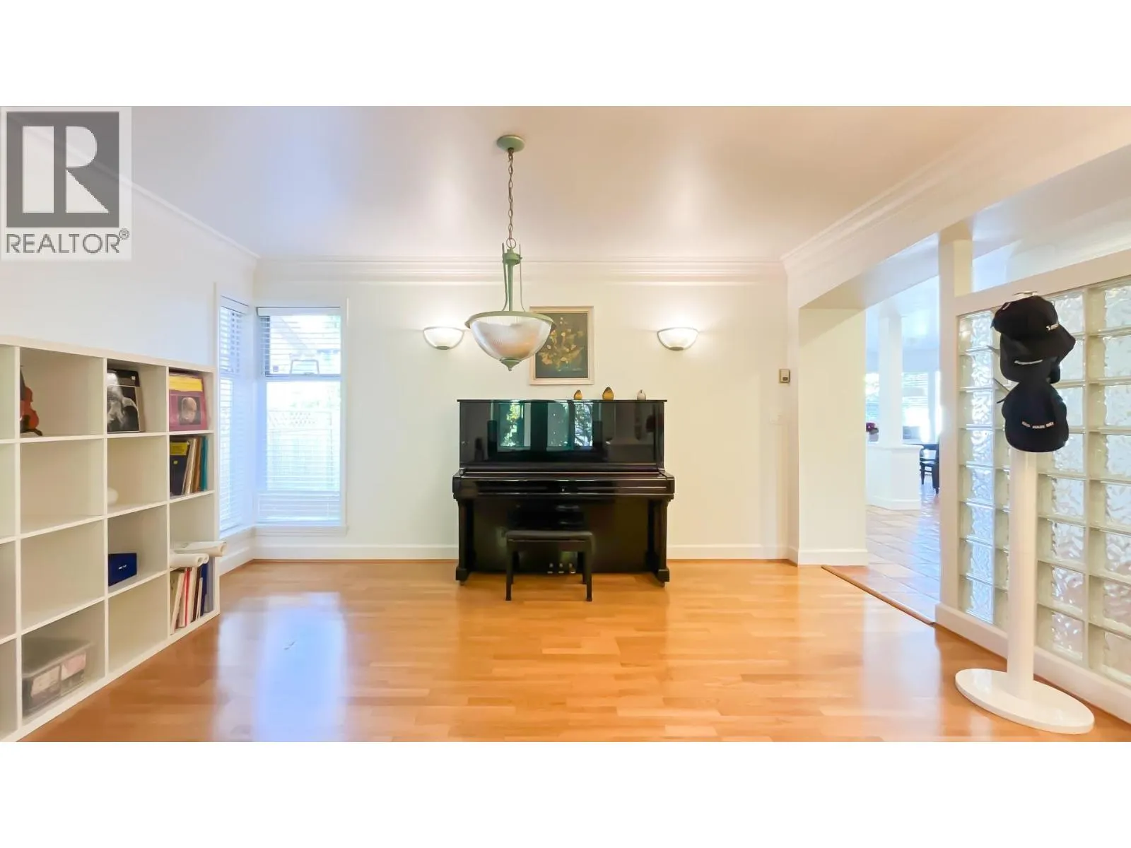 5605 DEWDNEY COURT