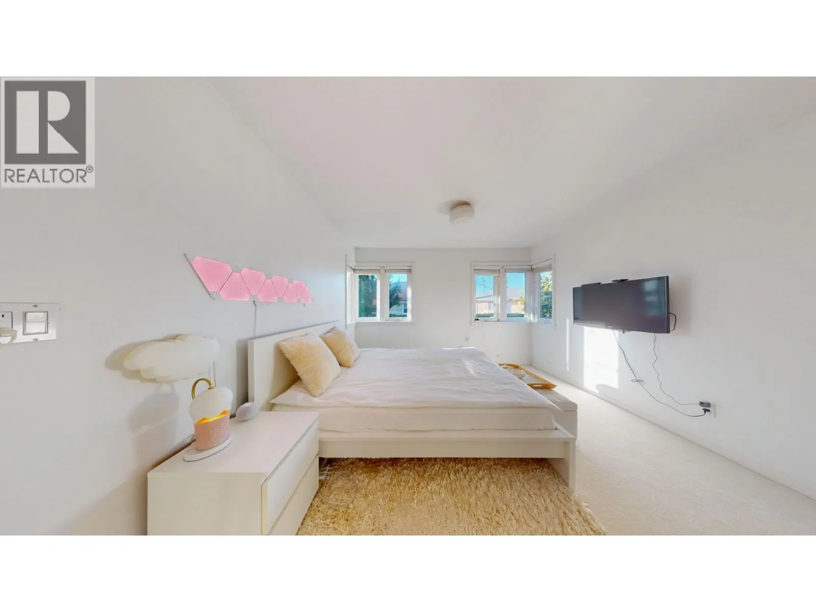 5605 DEWDNEY COURT