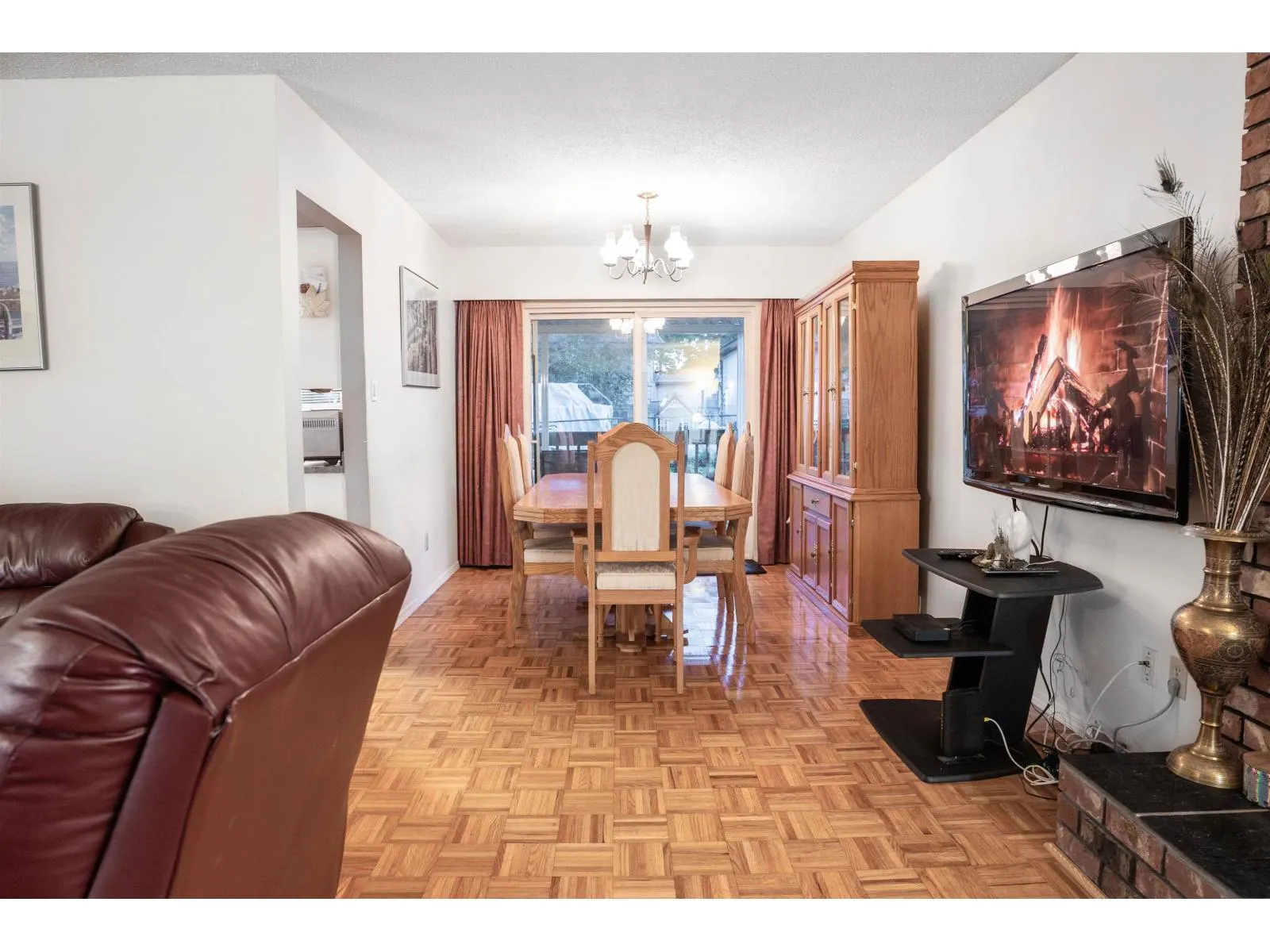 13318 SUTTON PLACE
