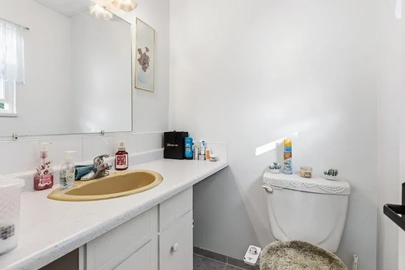 13318 SUTTON PLACE