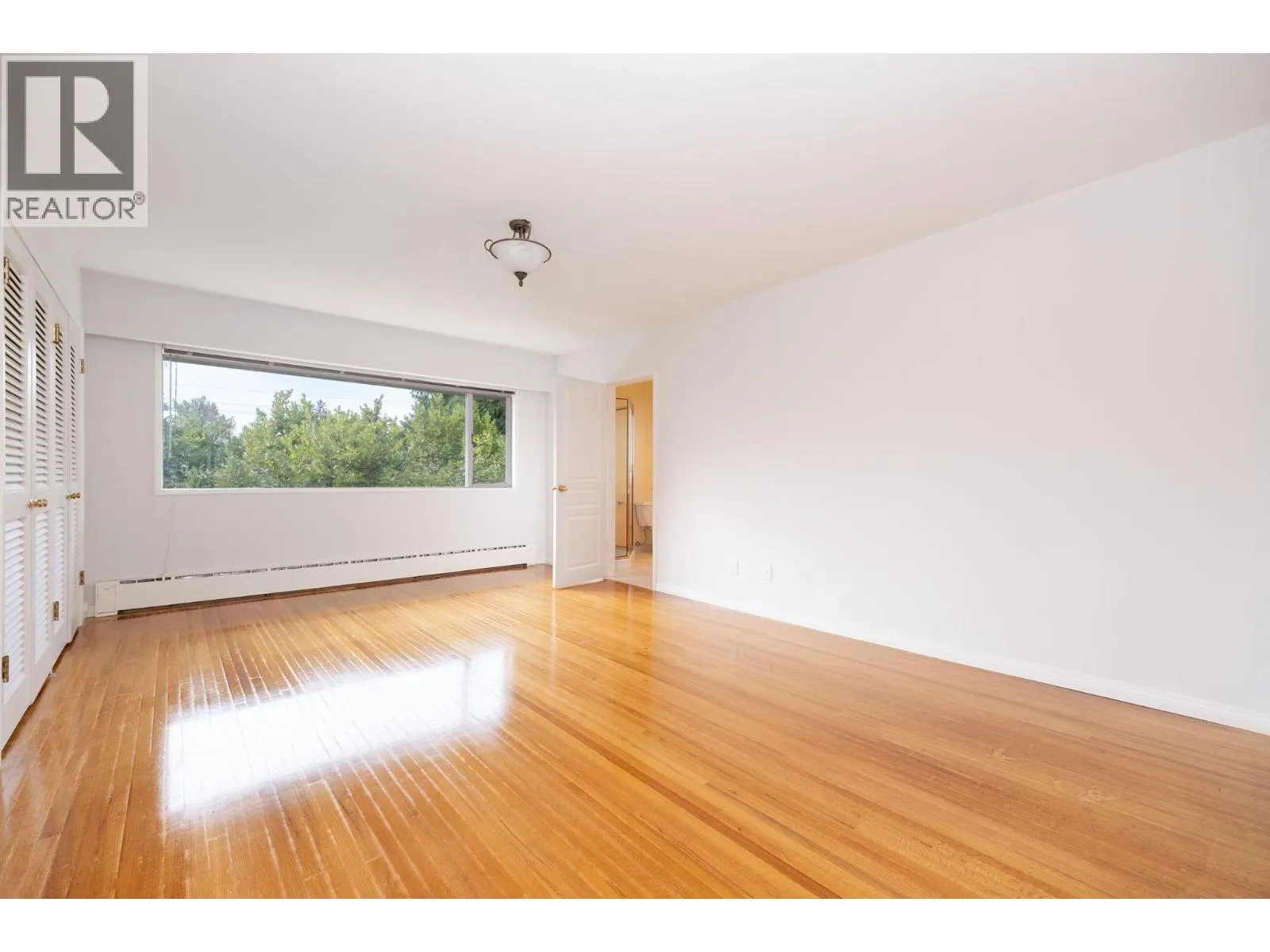 775 SOUTHBOROUGH DRIVE