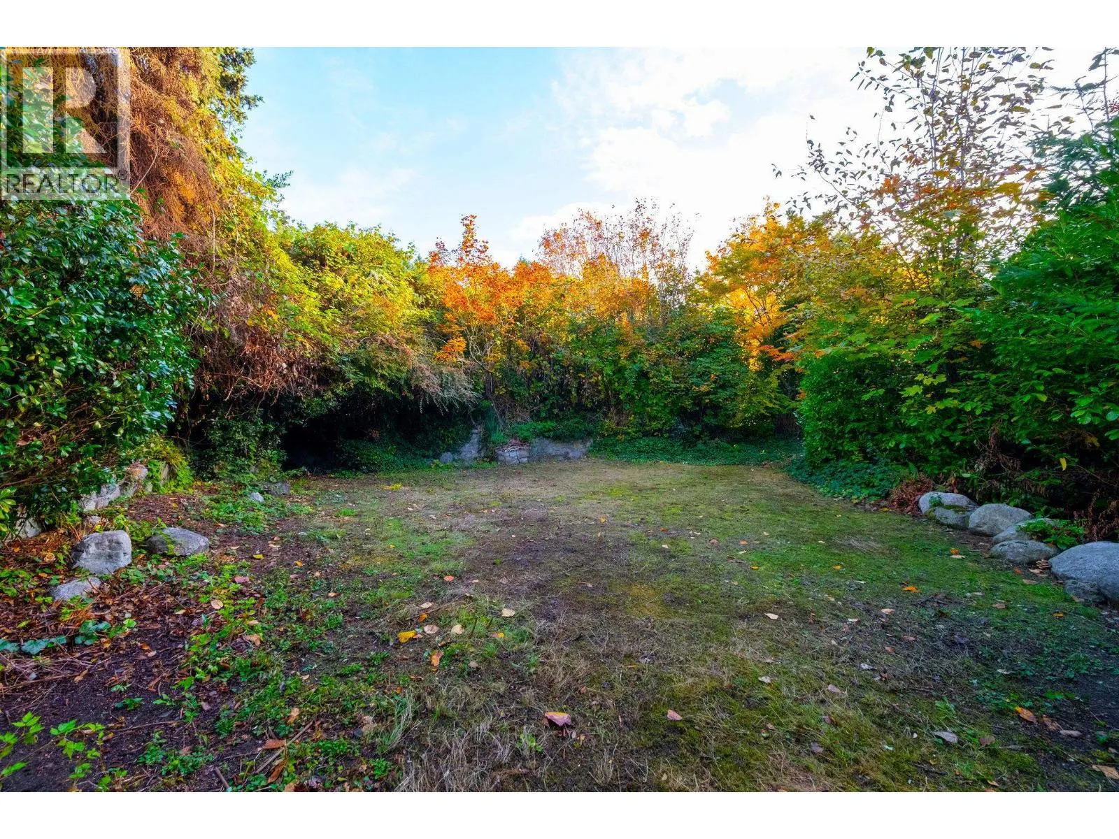 775 SOUTHBOROUGH DRIVE