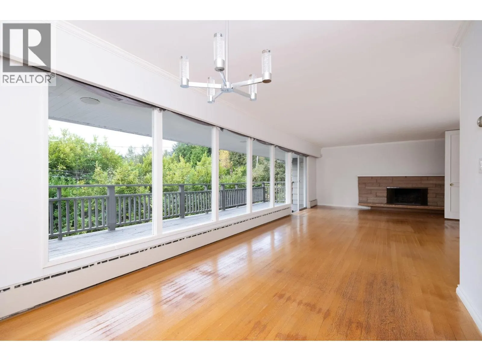 775 SOUTHBOROUGH DRIVE