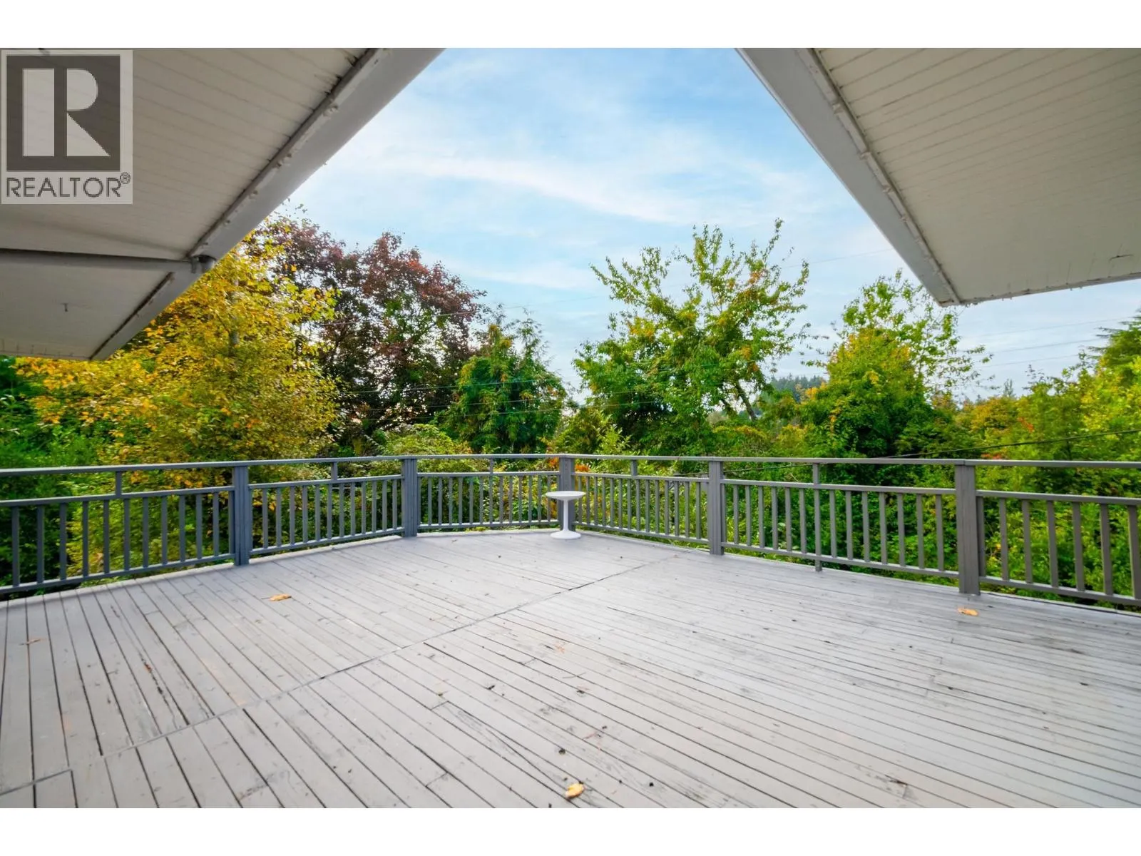 775 SOUTHBOROUGH DRIVE